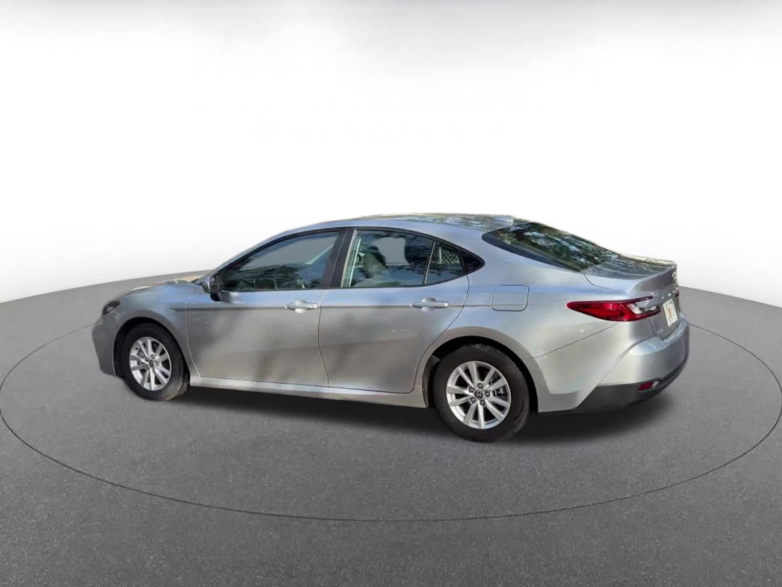 Thumbnail: 2025 Toyota Camry - 10