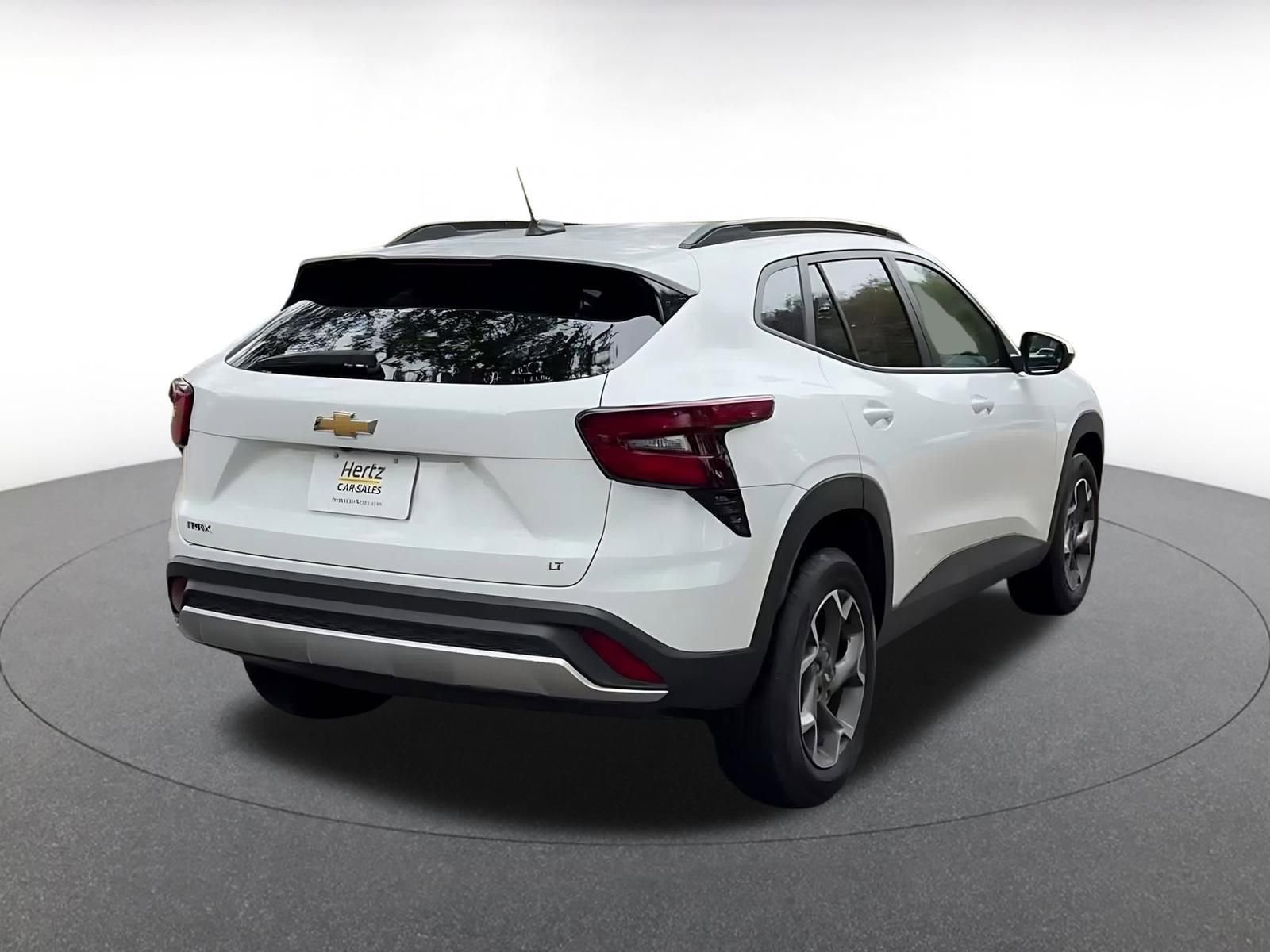 Thumbnail: 2025 Chevrolet Trax - 14