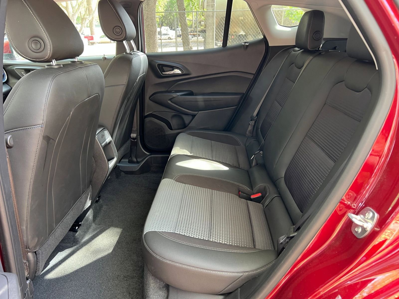 Thumbnail: 2025 Chevrolet Trax - 35