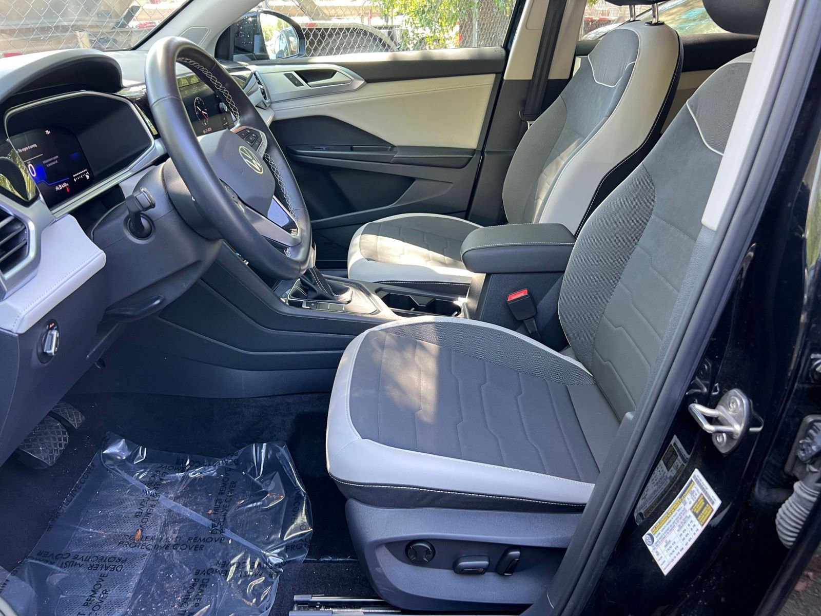 Thumbnail: 2025 Volkswagen Taos - 28