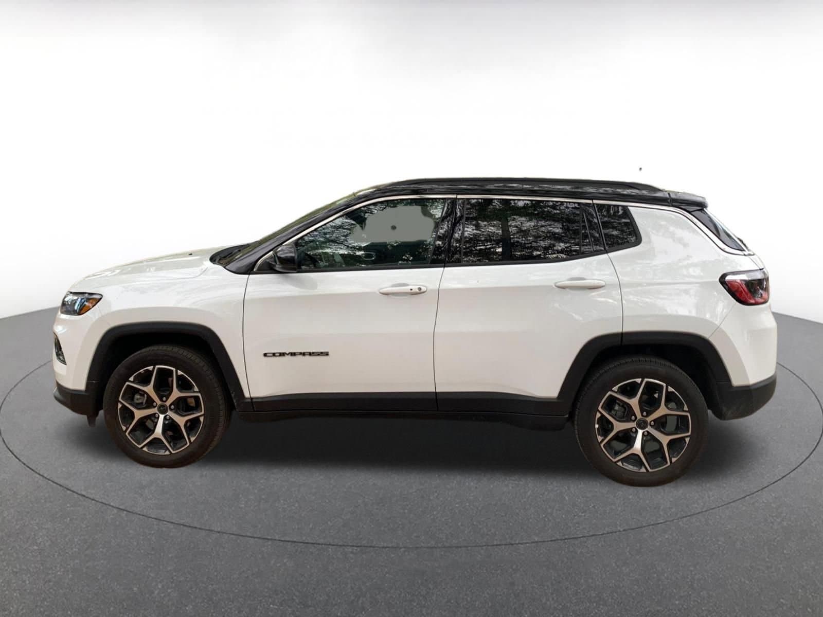 Thumbnail: 2025 Jeep Compass - 4