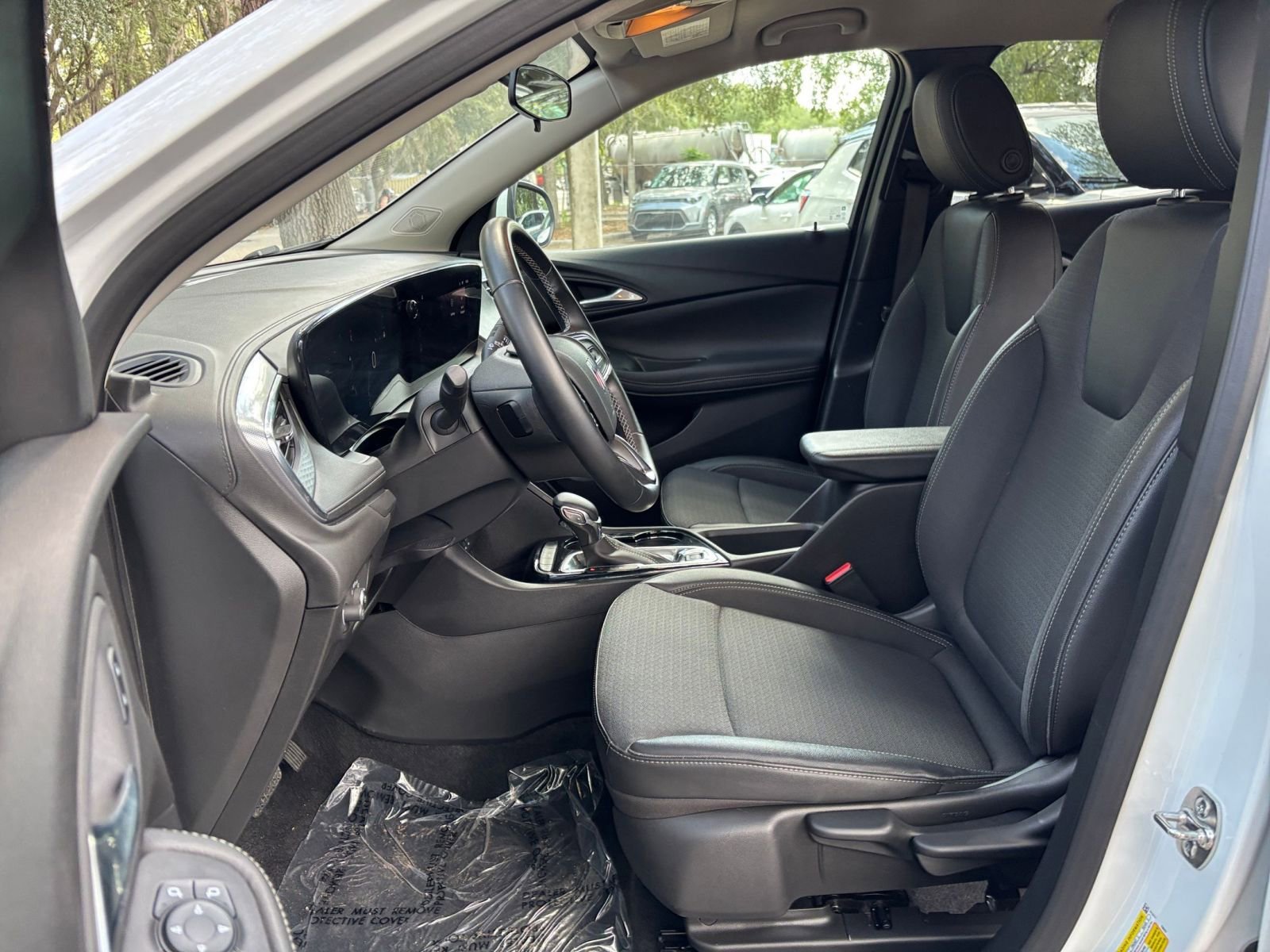 Thumbnail: 2025 Buick Encore GX - 25