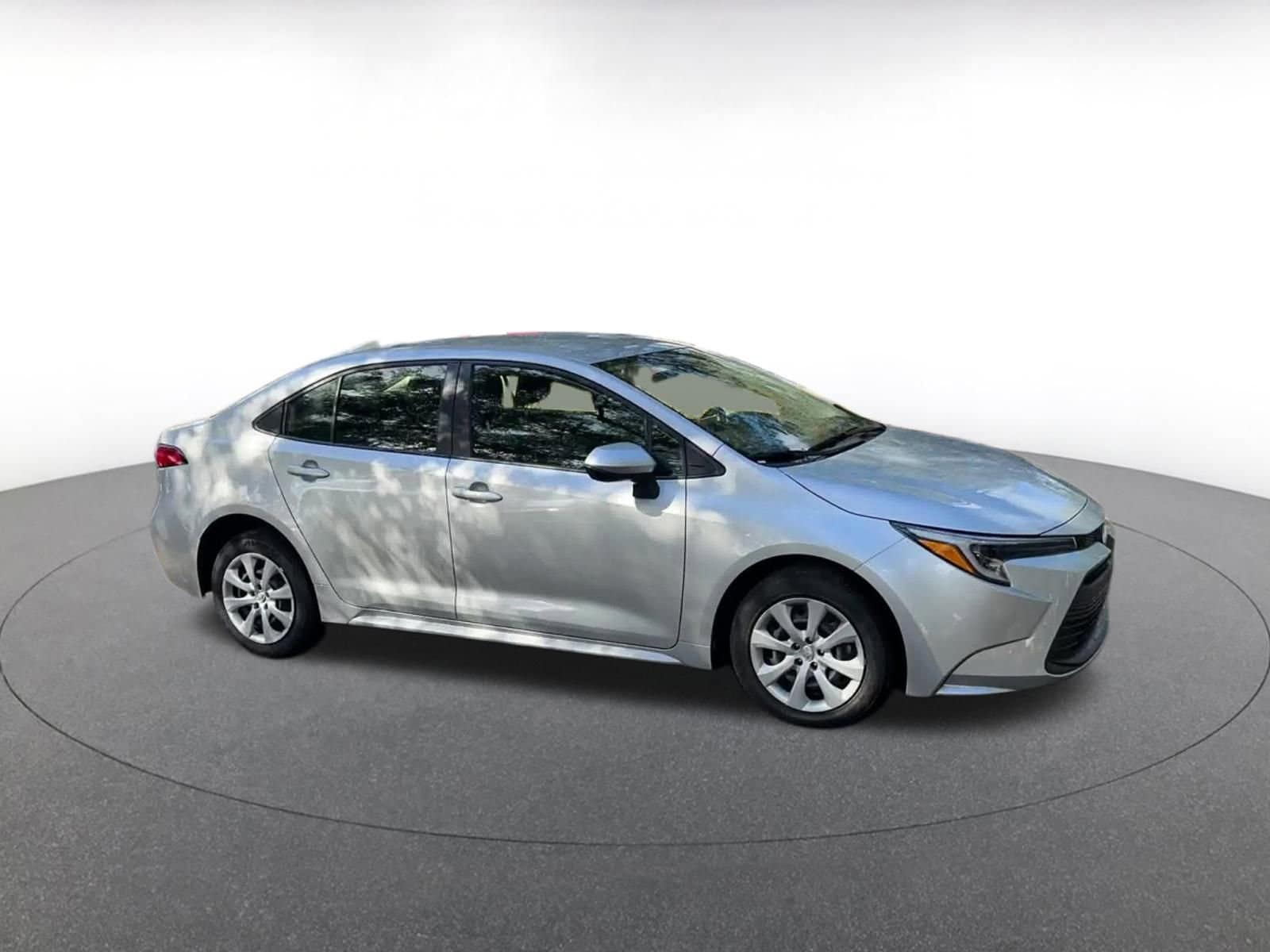 Thumbnail: 2025 Toyota Corolla - 2