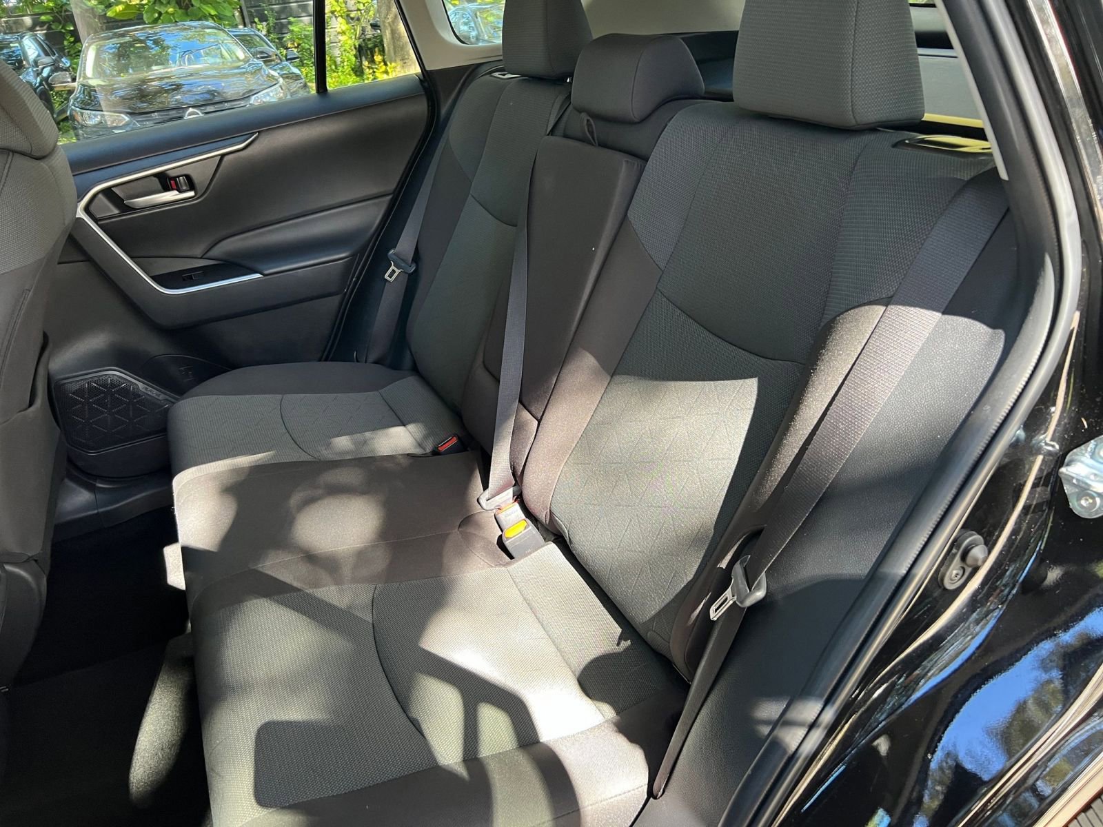 Thumbnail: 2025 Toyota RAV4 - 31