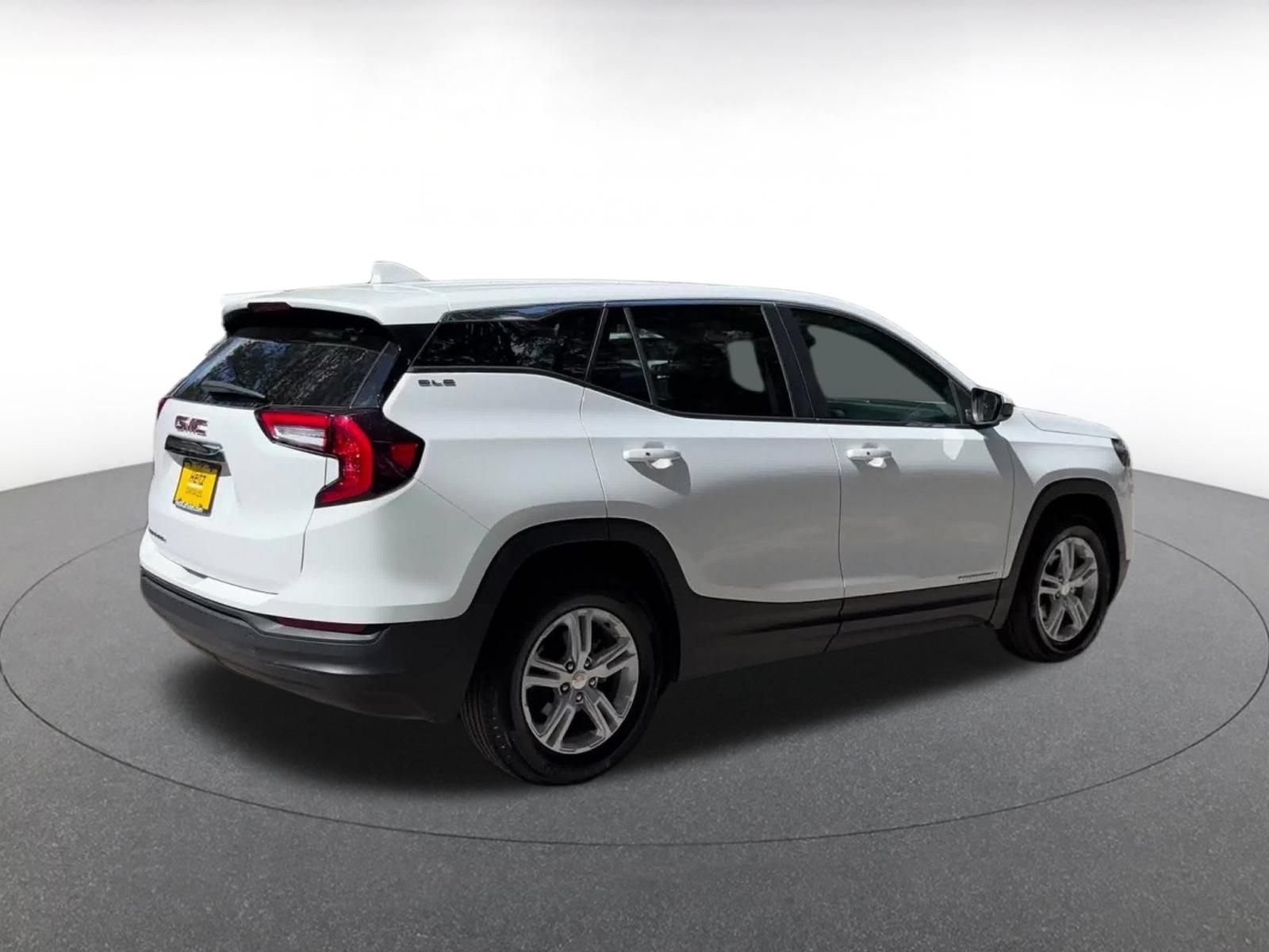 Thumbnail: 2024 GMC Terrain - 18