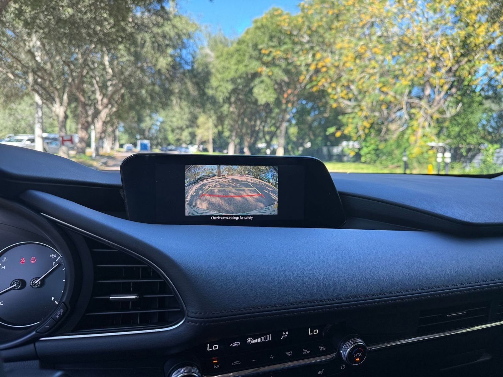 Thumbnail: 2025 Mazda Mazda3 - 17