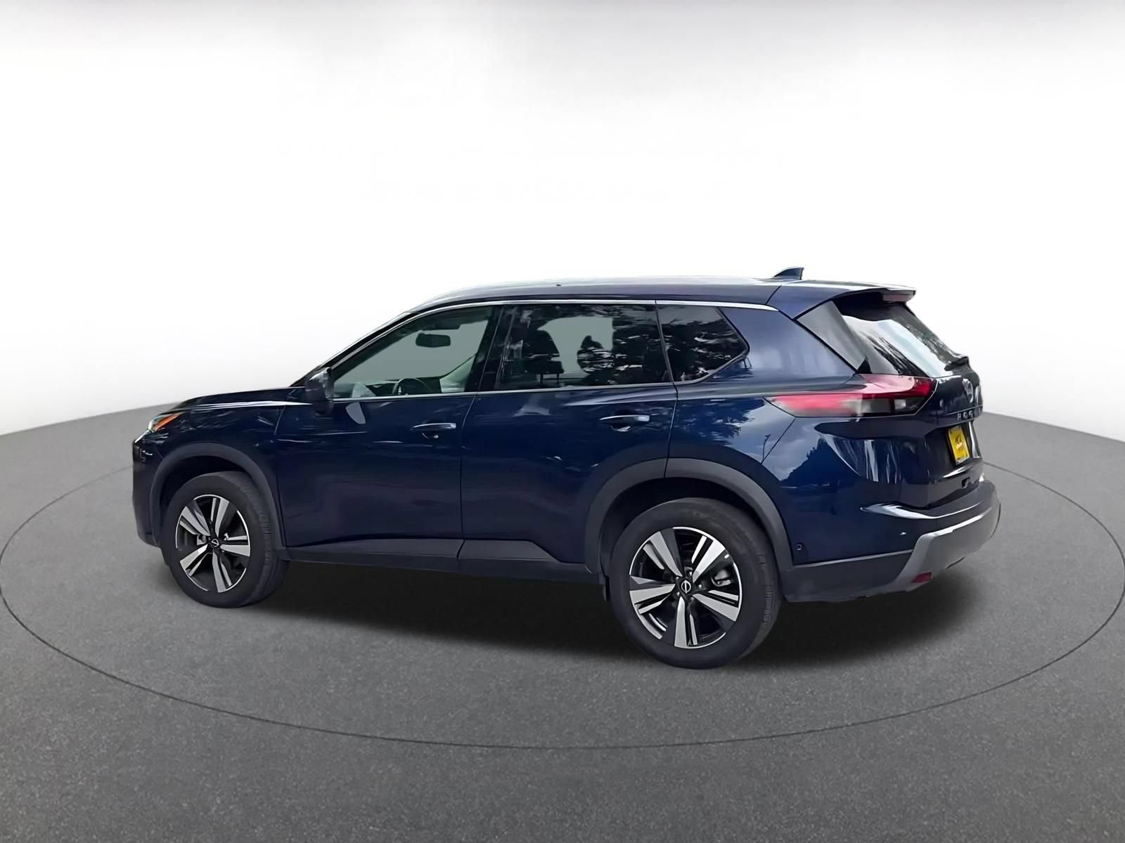 Thumbnail: 2026 Nissan Rogue - 9