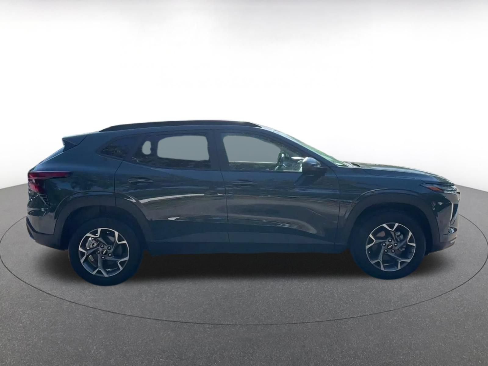 Thumbnail: 2025 Chevrolet Trax - 15
