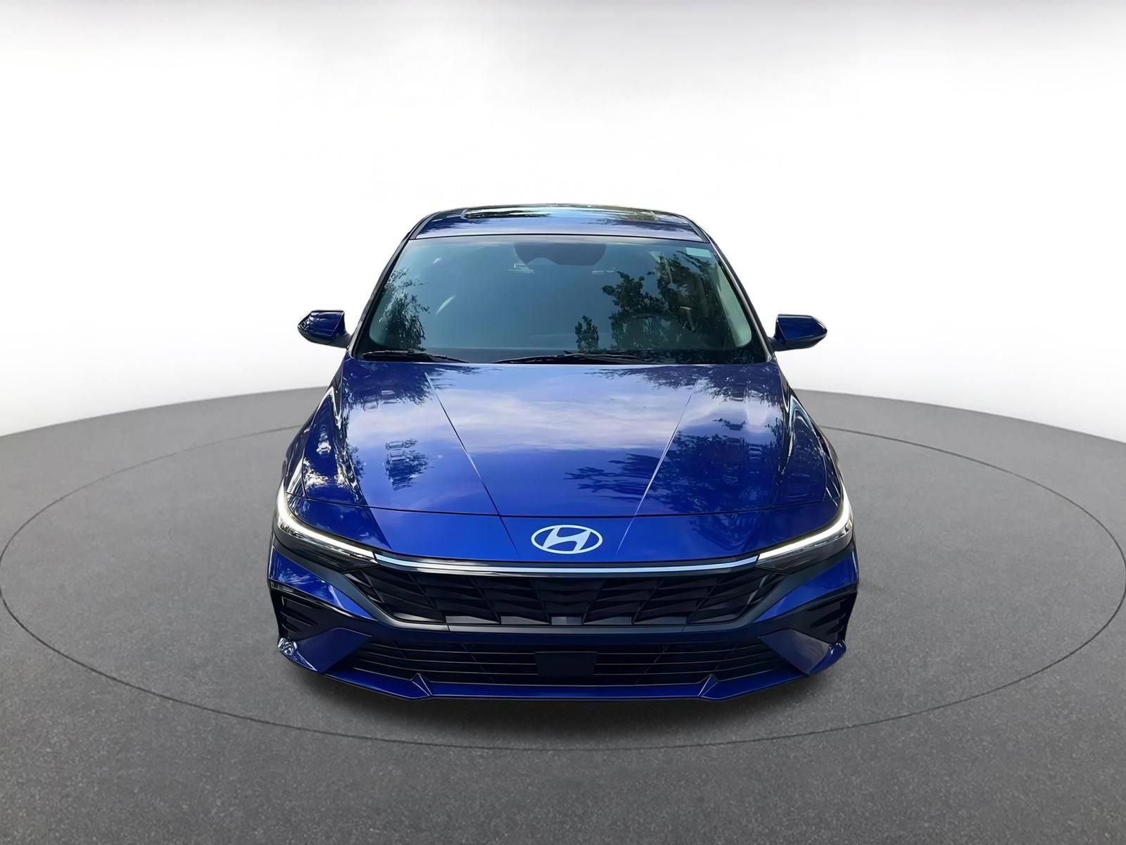 Thumbnail: 2025 Hyundai Elantra - 4