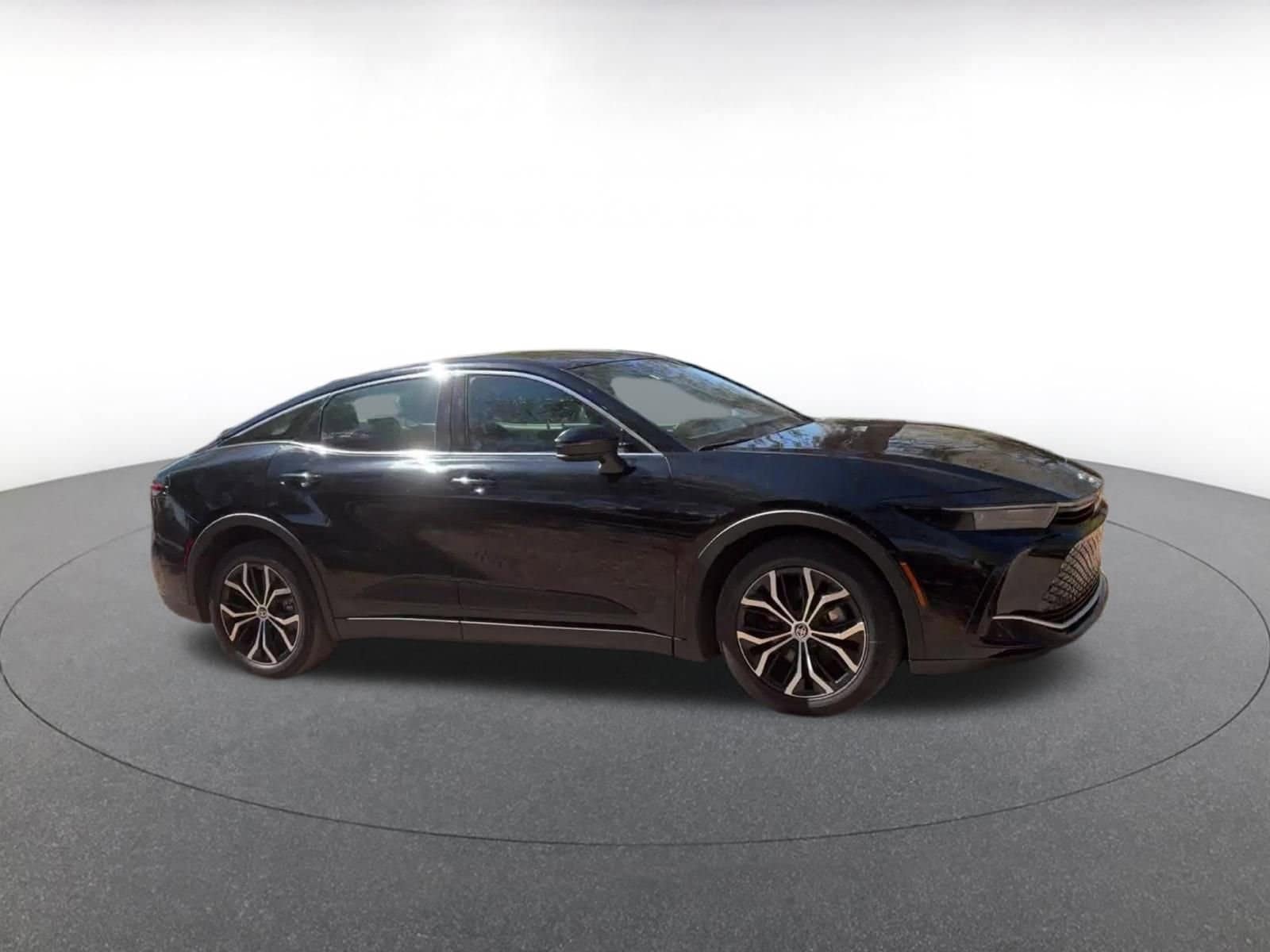 Thumbnail: 2025 Toyota Crown - 2