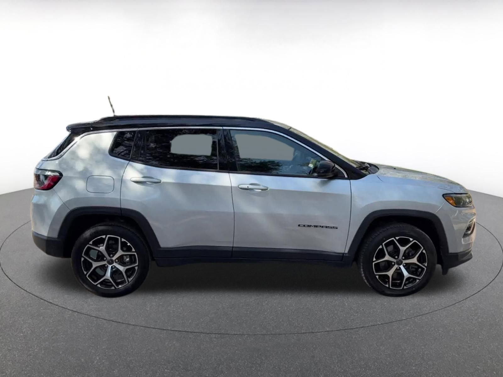 Thumbnail: 2025 Jeep Compass - 16