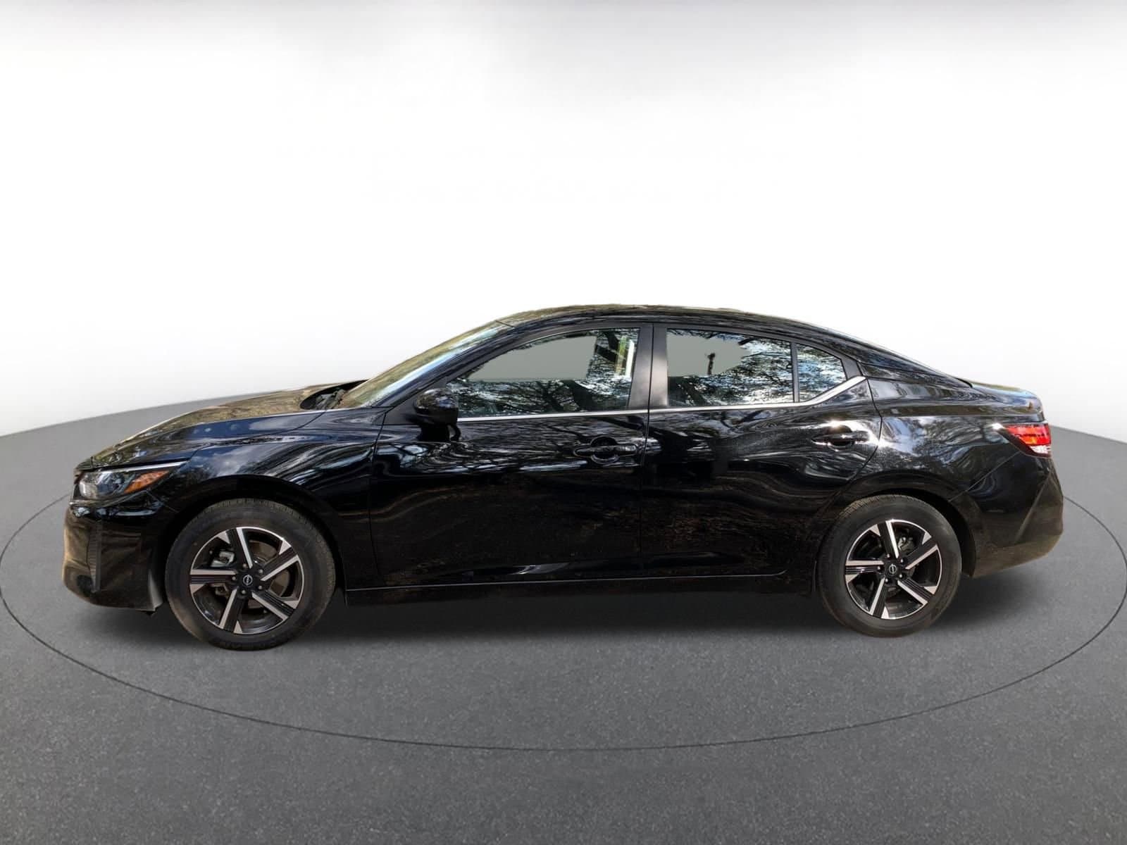 Thumbnail: 2025 Nissan Sentra - 4