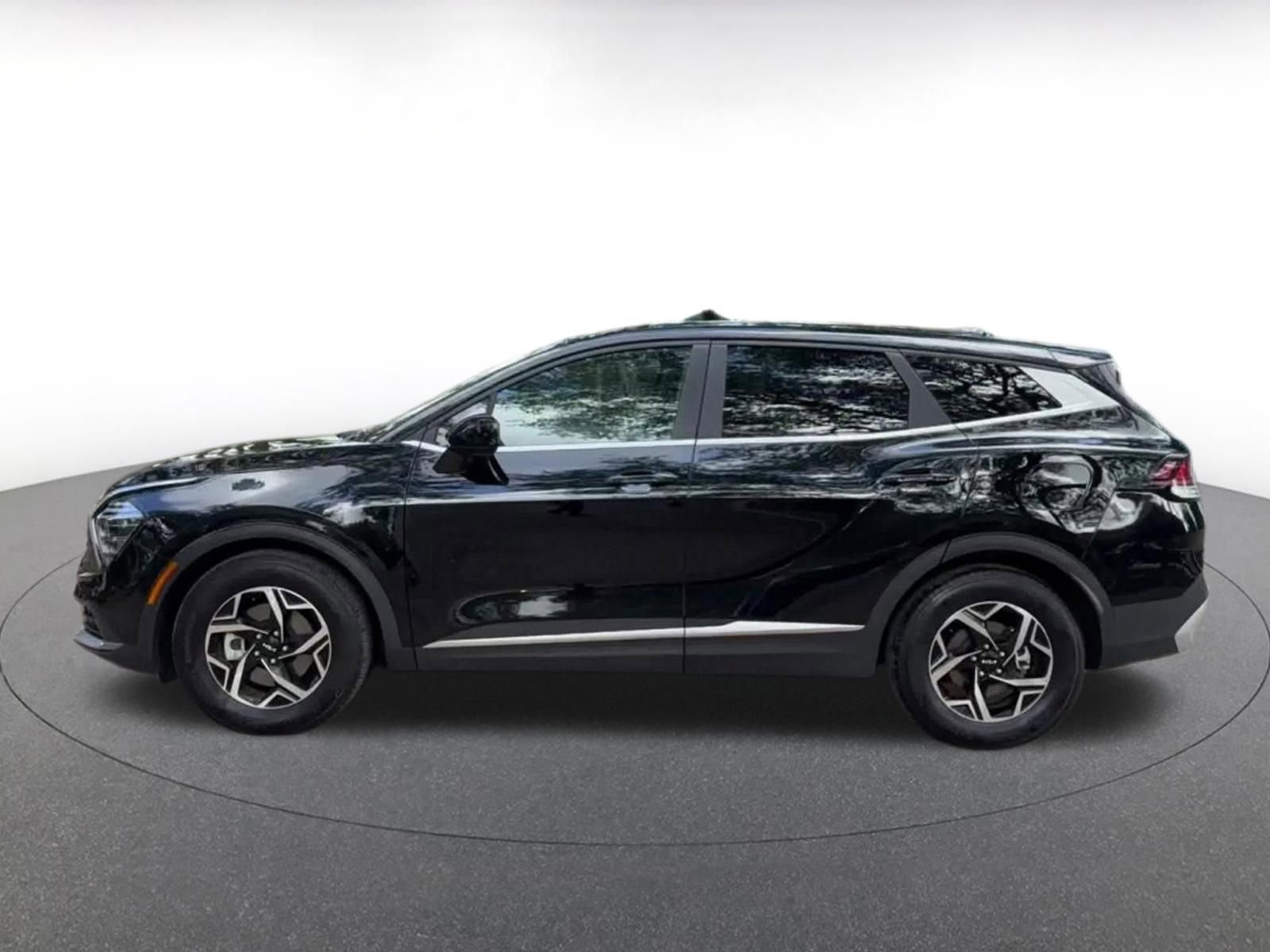 Thumbnail: 2025 Kia Sportage - 10