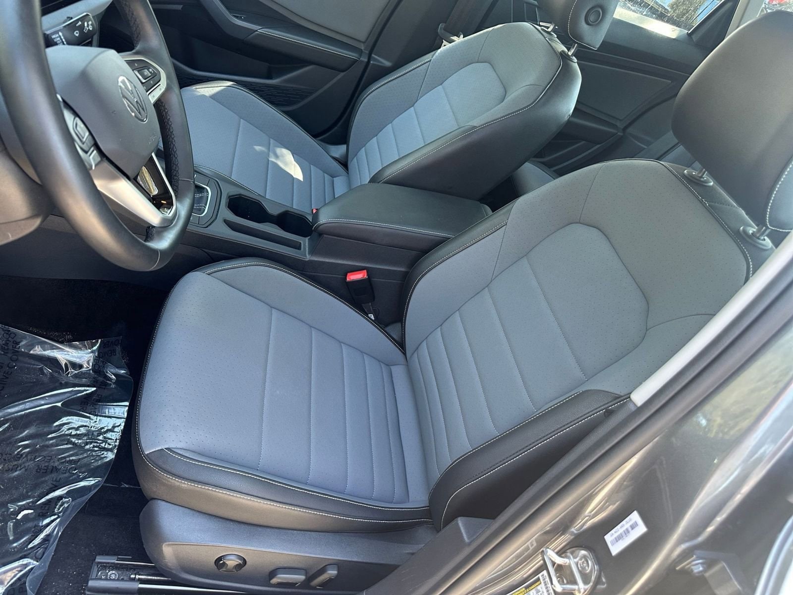 Thumbnail: 2025 Volkswagen Jetta - 30