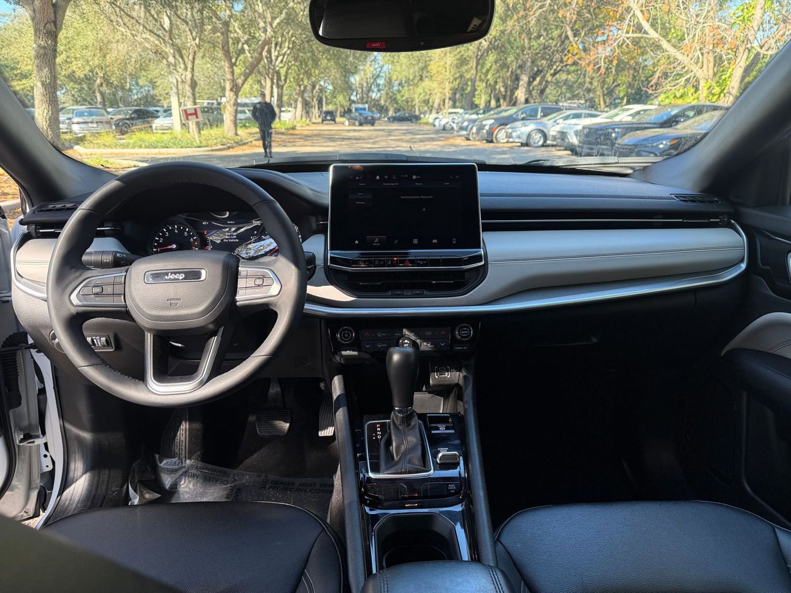 Thumbnail: 2025 Jeep Compass - 28