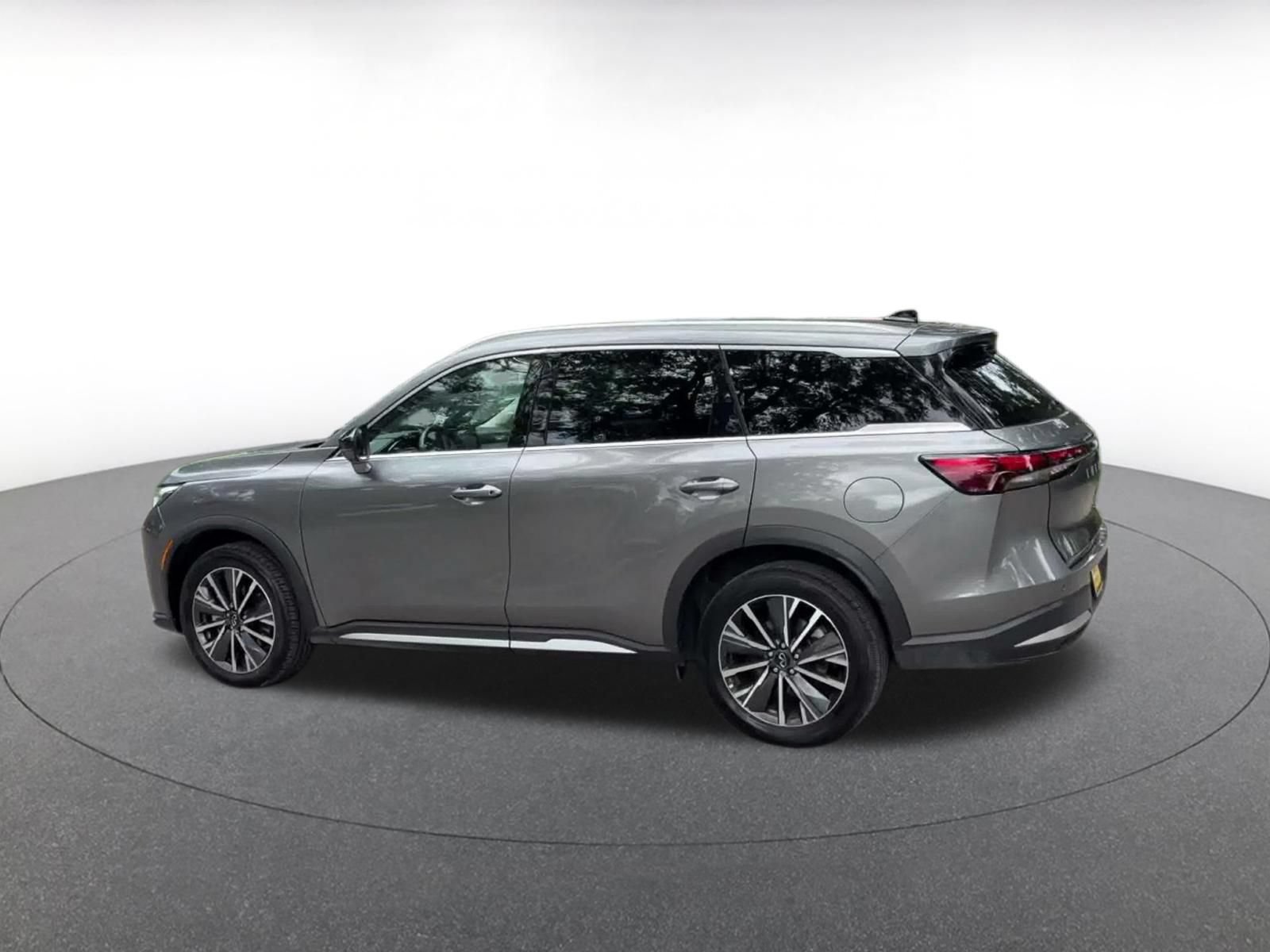 Thumbnail: 2026 INFINITI QX60 - 9