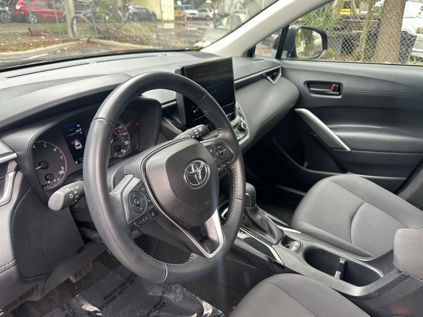 Thumbnail: 2025 Toyota Corolla Cross - 28