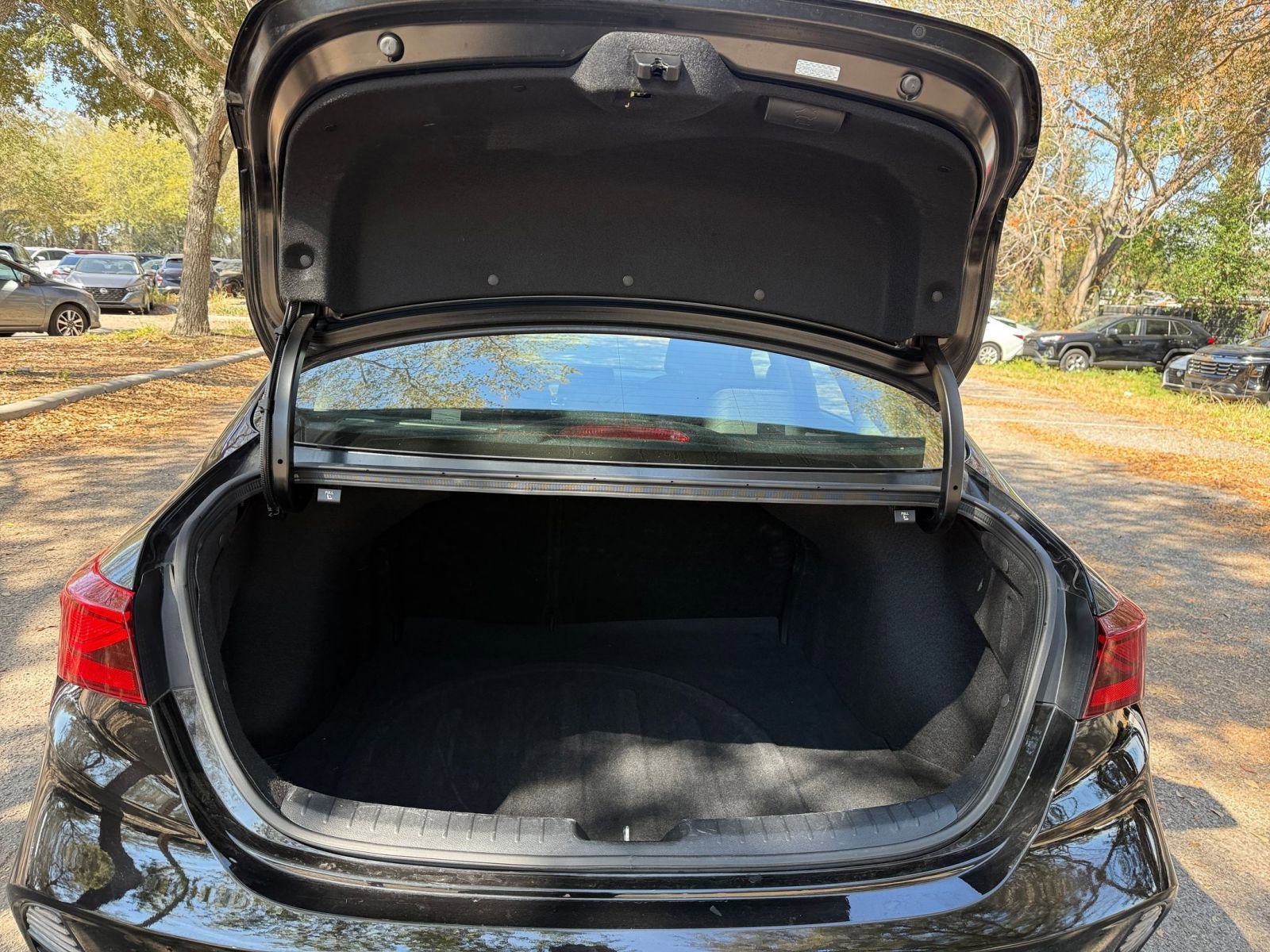 Thumbnail: 2024 Kia Forte - 25