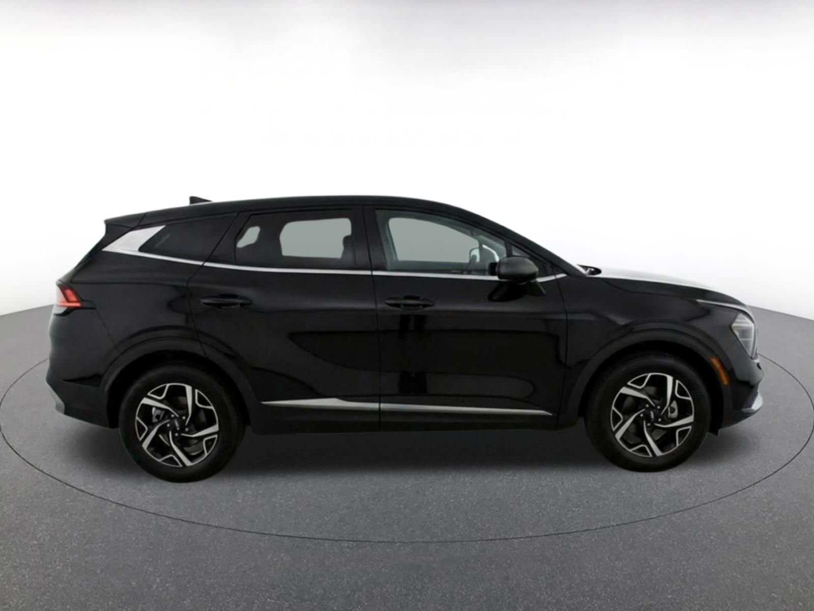Thumbnail: 2025 Kia Sportage - 10