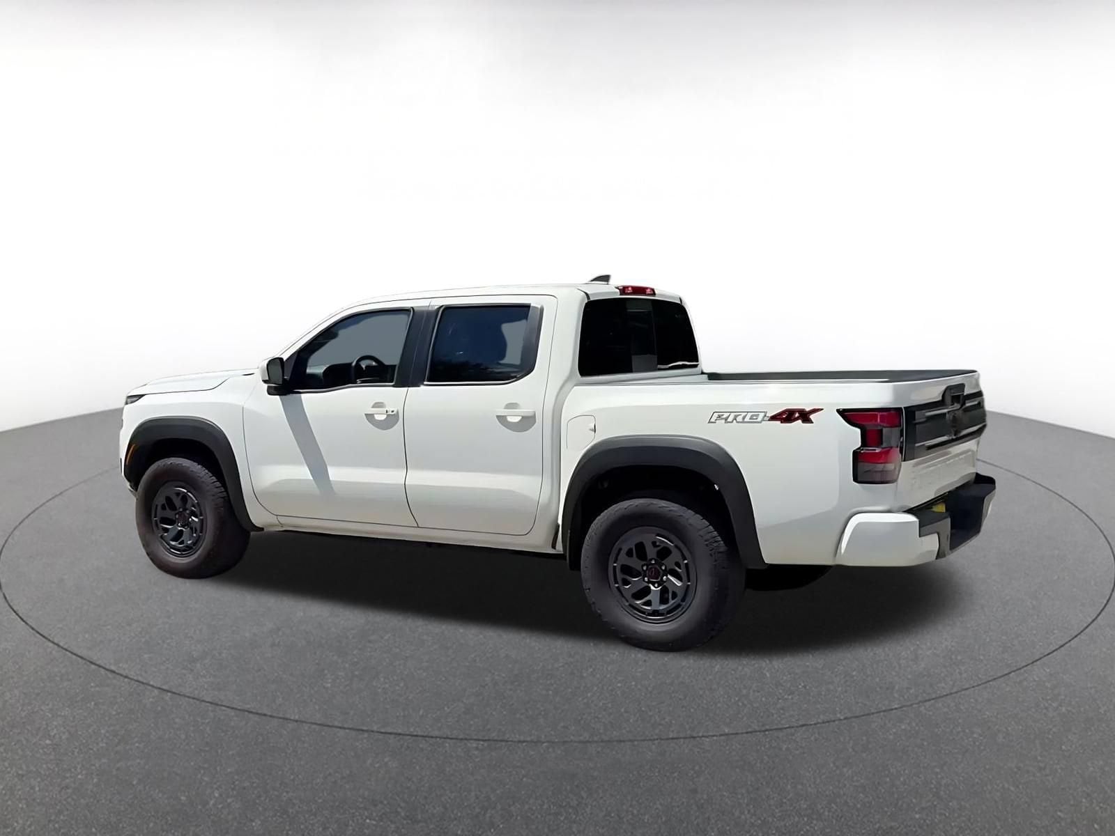 Thumbnail: 2026 Nissan Frontier - 9
