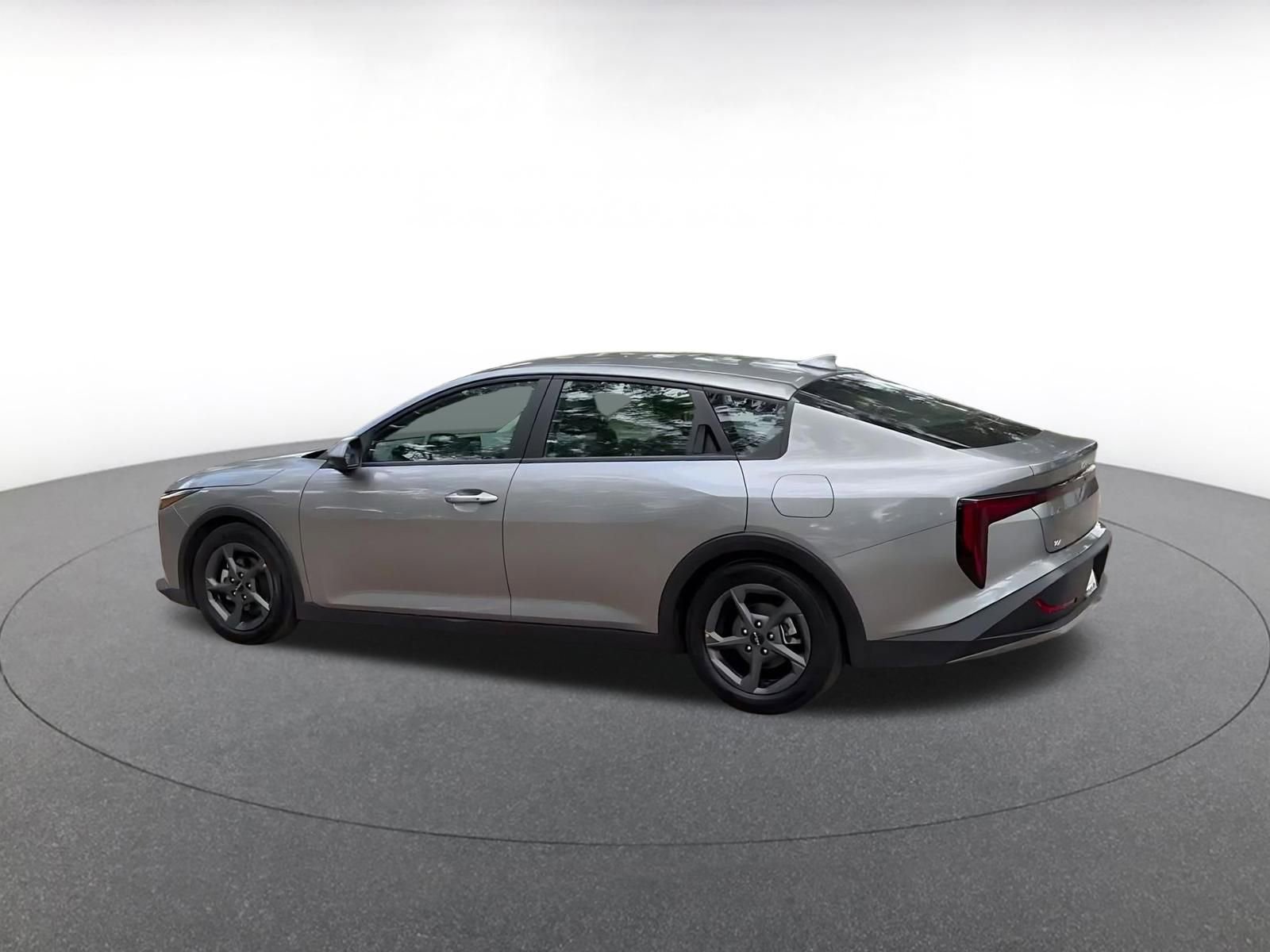 Thumbnail: 2025 Kia K4 - 10