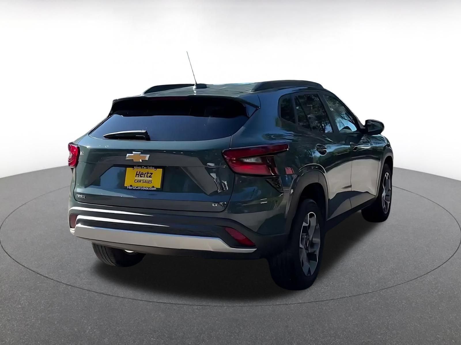 Thumbnail: 2025 Chevrolet Trax - 14