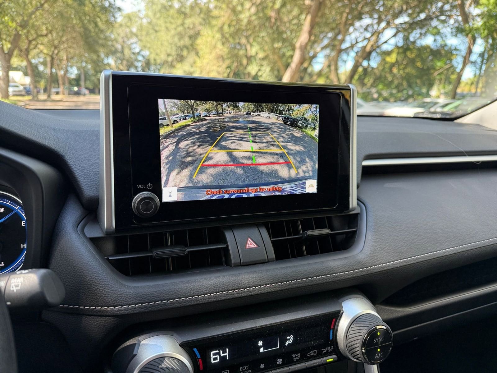 Thumbnail: 2025 Toyota RAV4 - 17