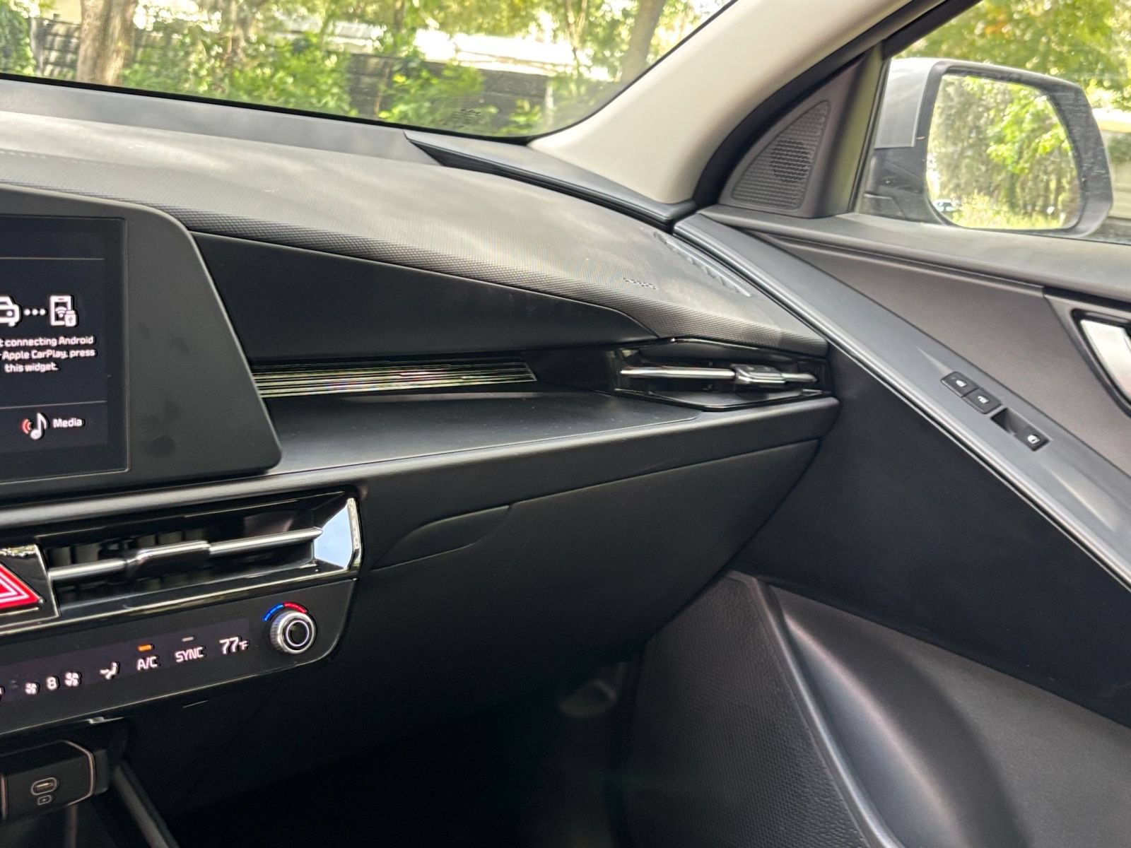 Thumbnail: 2026 Kia Niro - 33