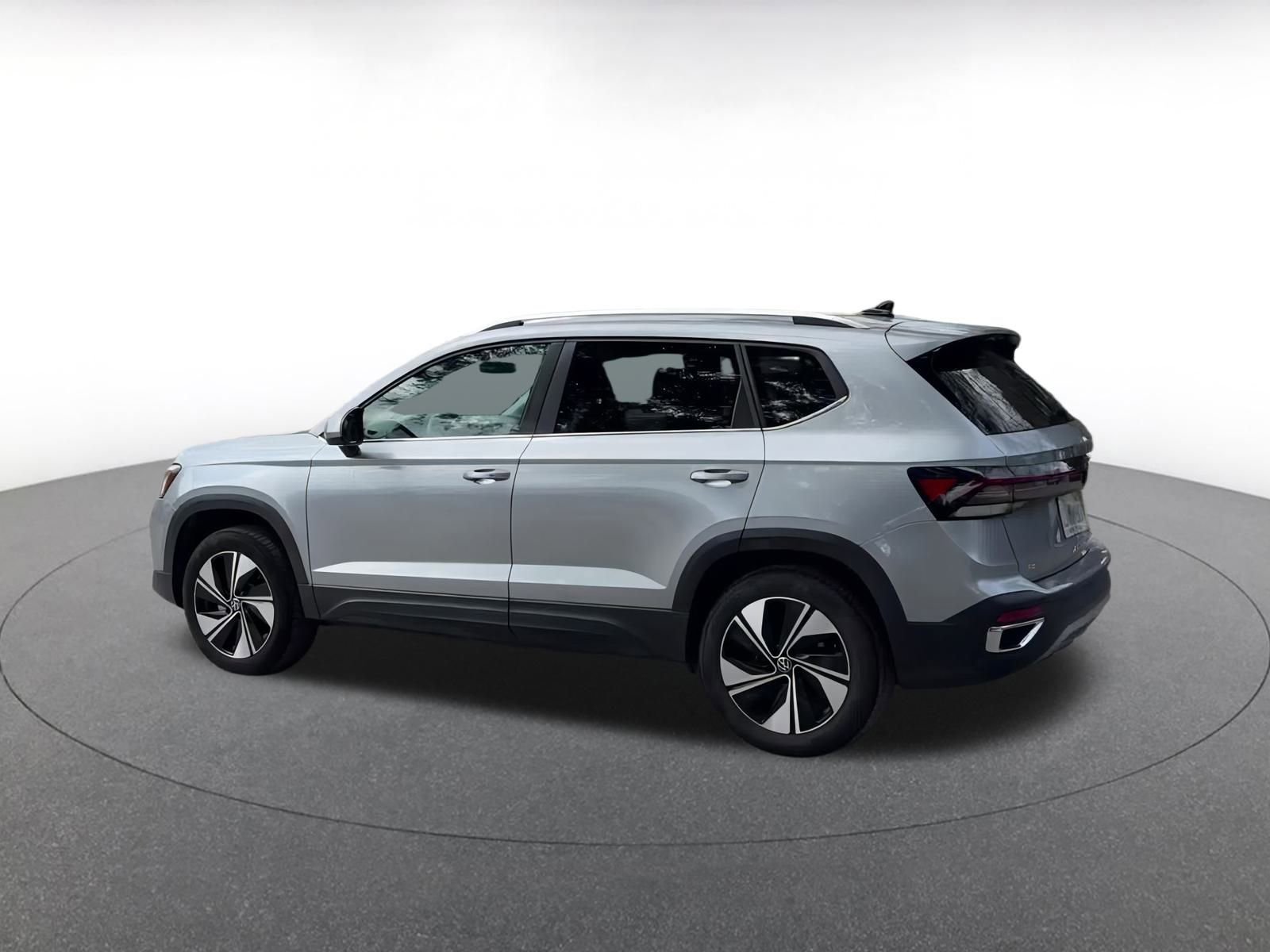 Thumbnail: 2025 Volkswagen Taos - 12