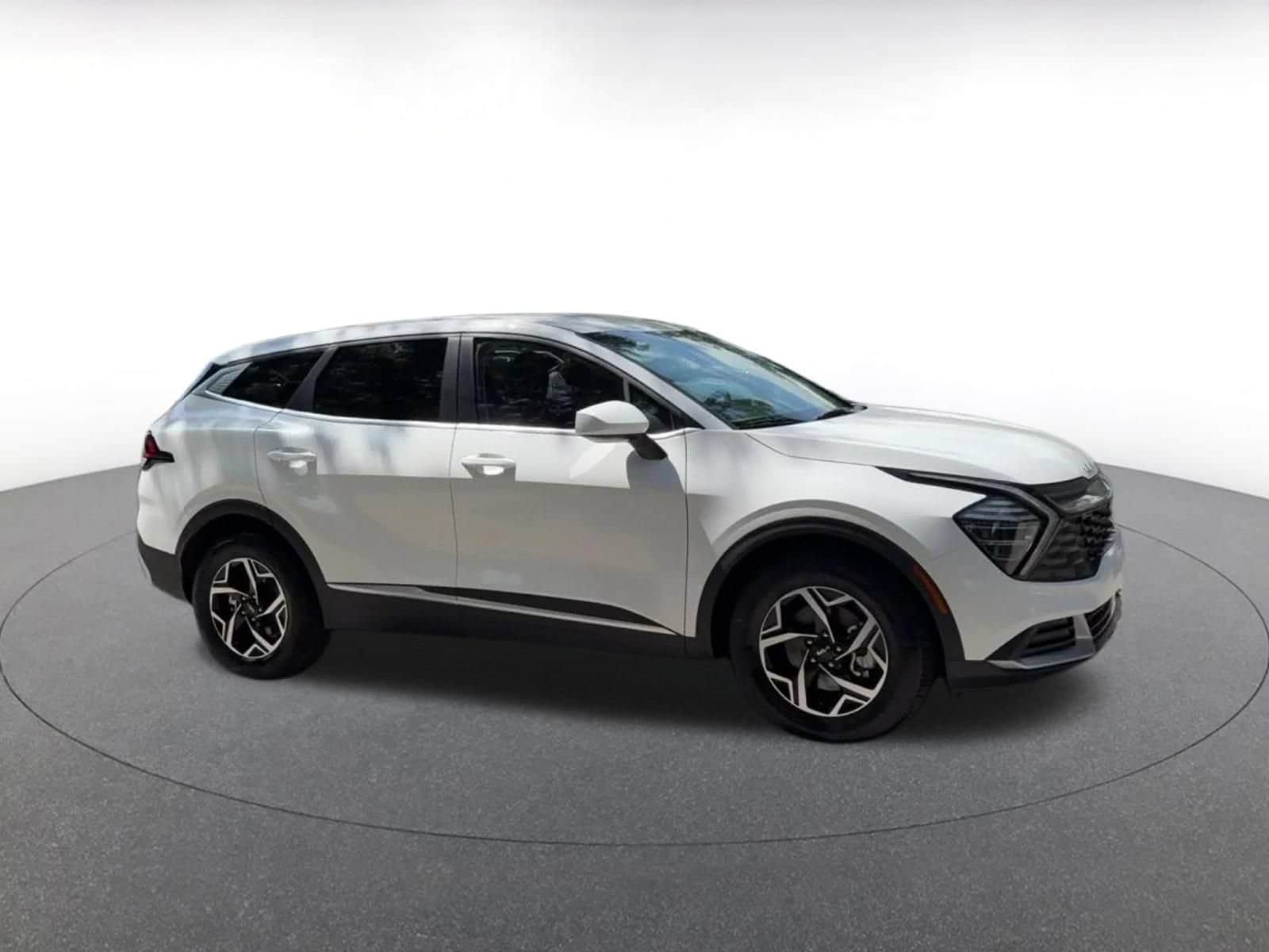 Thumbnail: 2025 Kia Sportage - 2