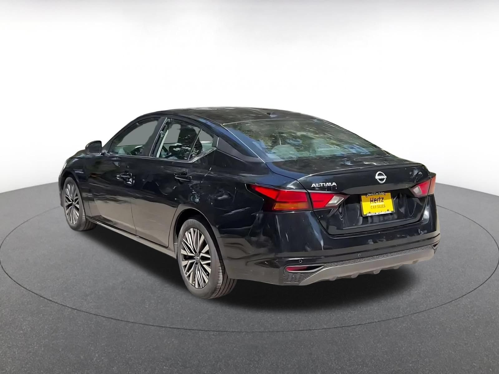 Thumbnail: 2026 Nissan Altima - 10