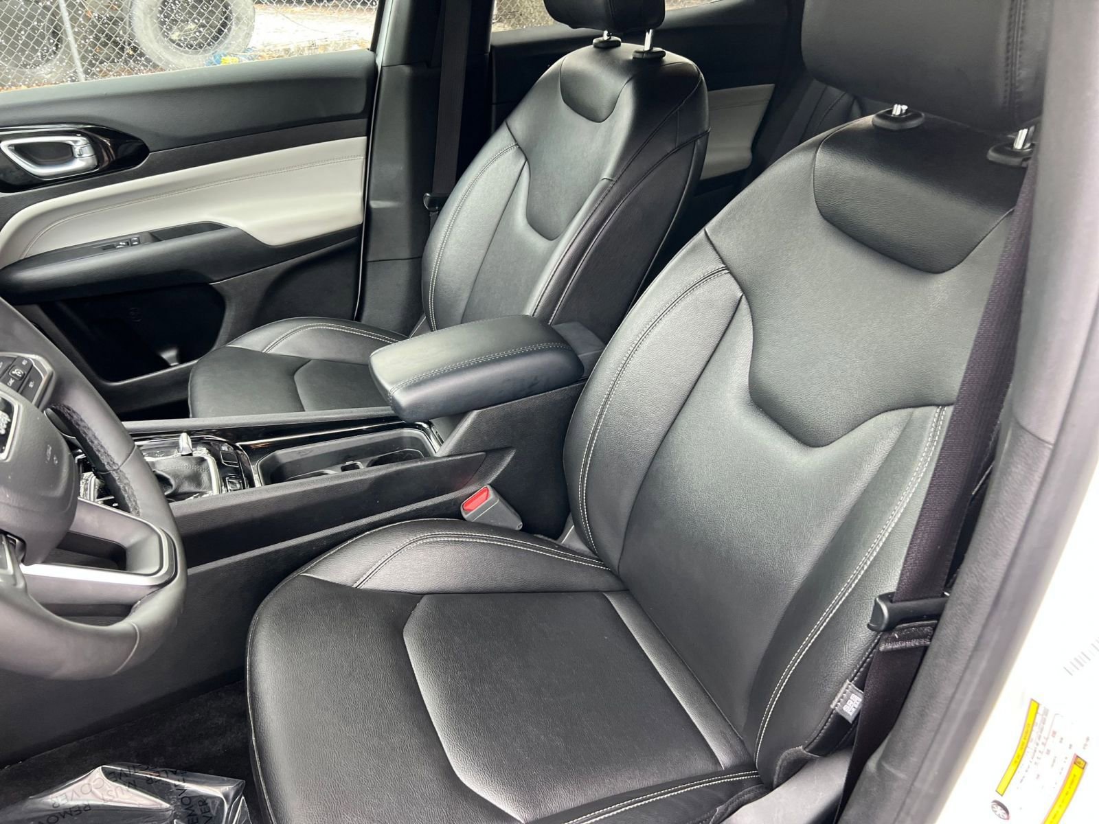 Thumbnail: 2025 Jeep Compass - 31