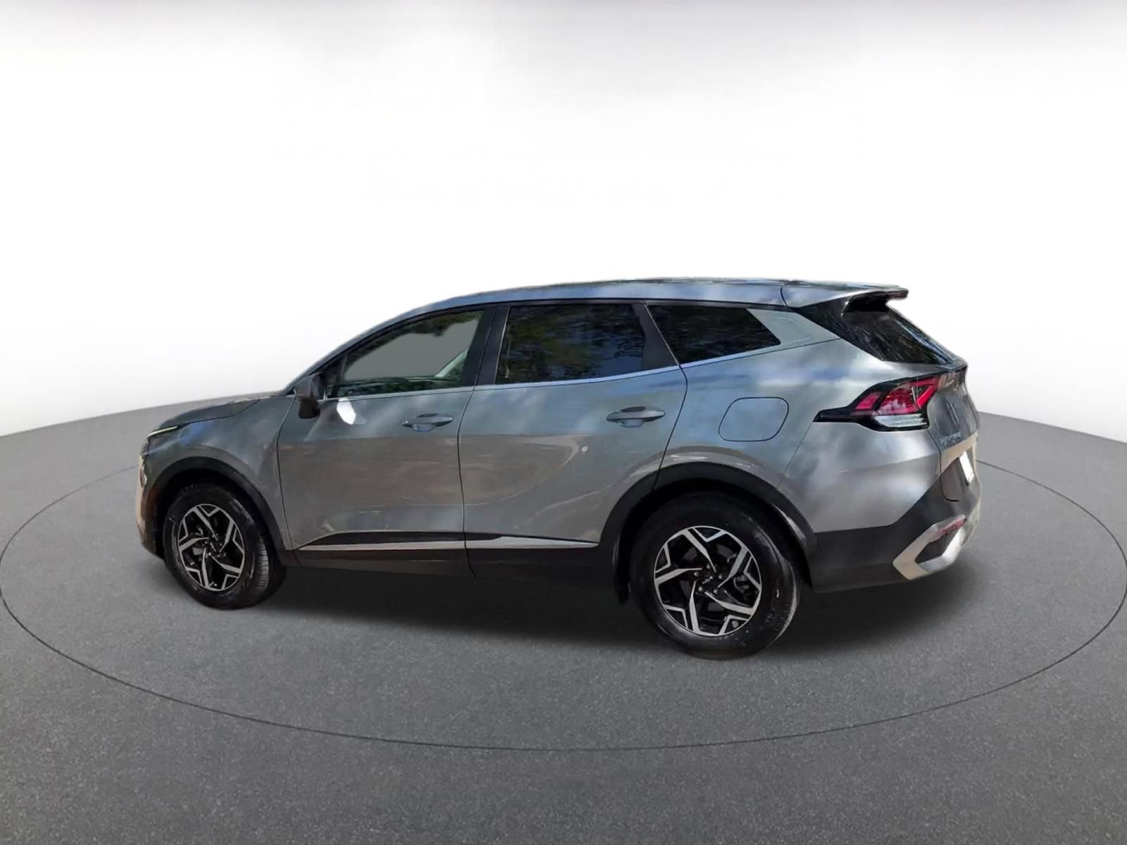 Thumbnail: 2025 Kia Sportage - 10
