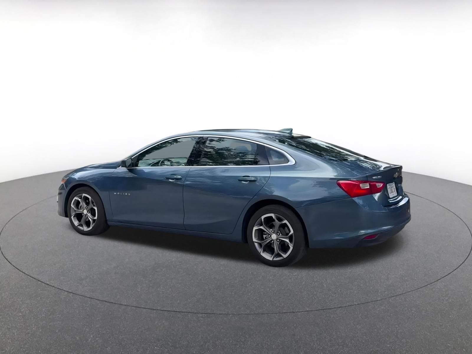 Thumbnail: 2024 Chevrolet Malibu - 10