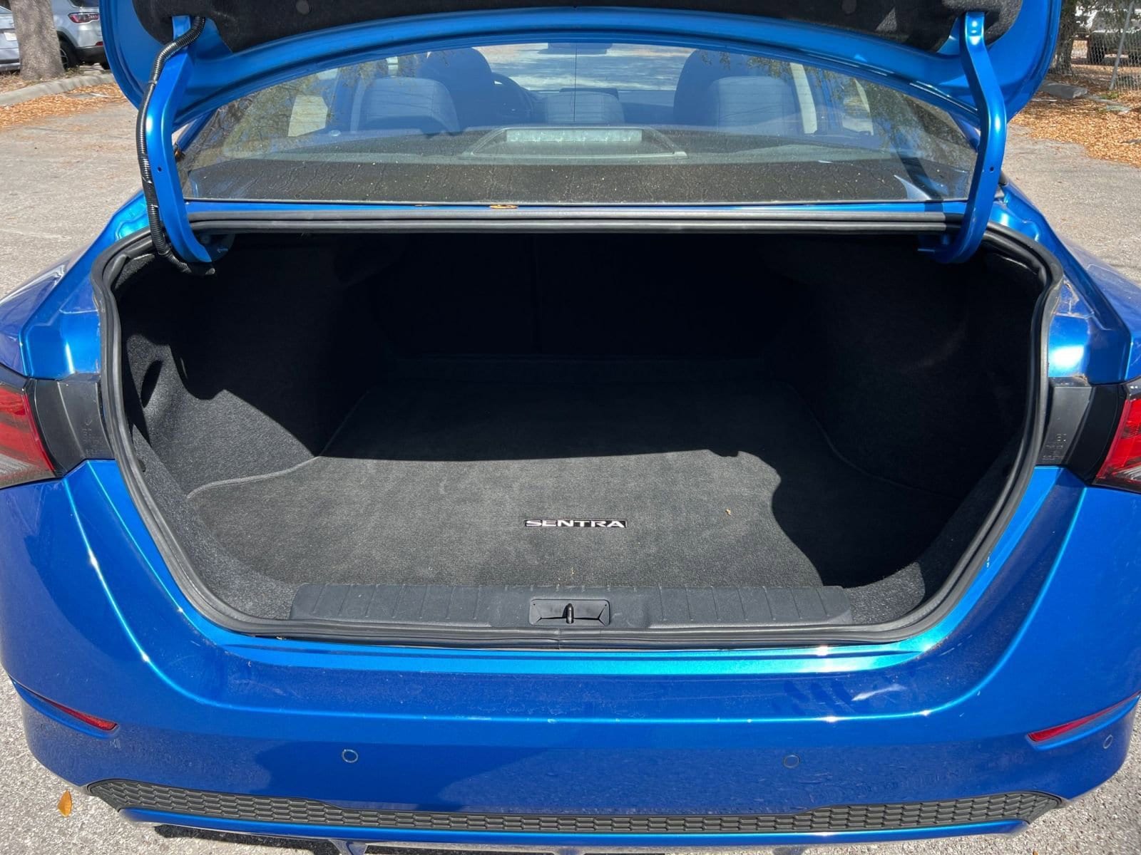 Thumbnail: 2025 Nissan Sentra - 27