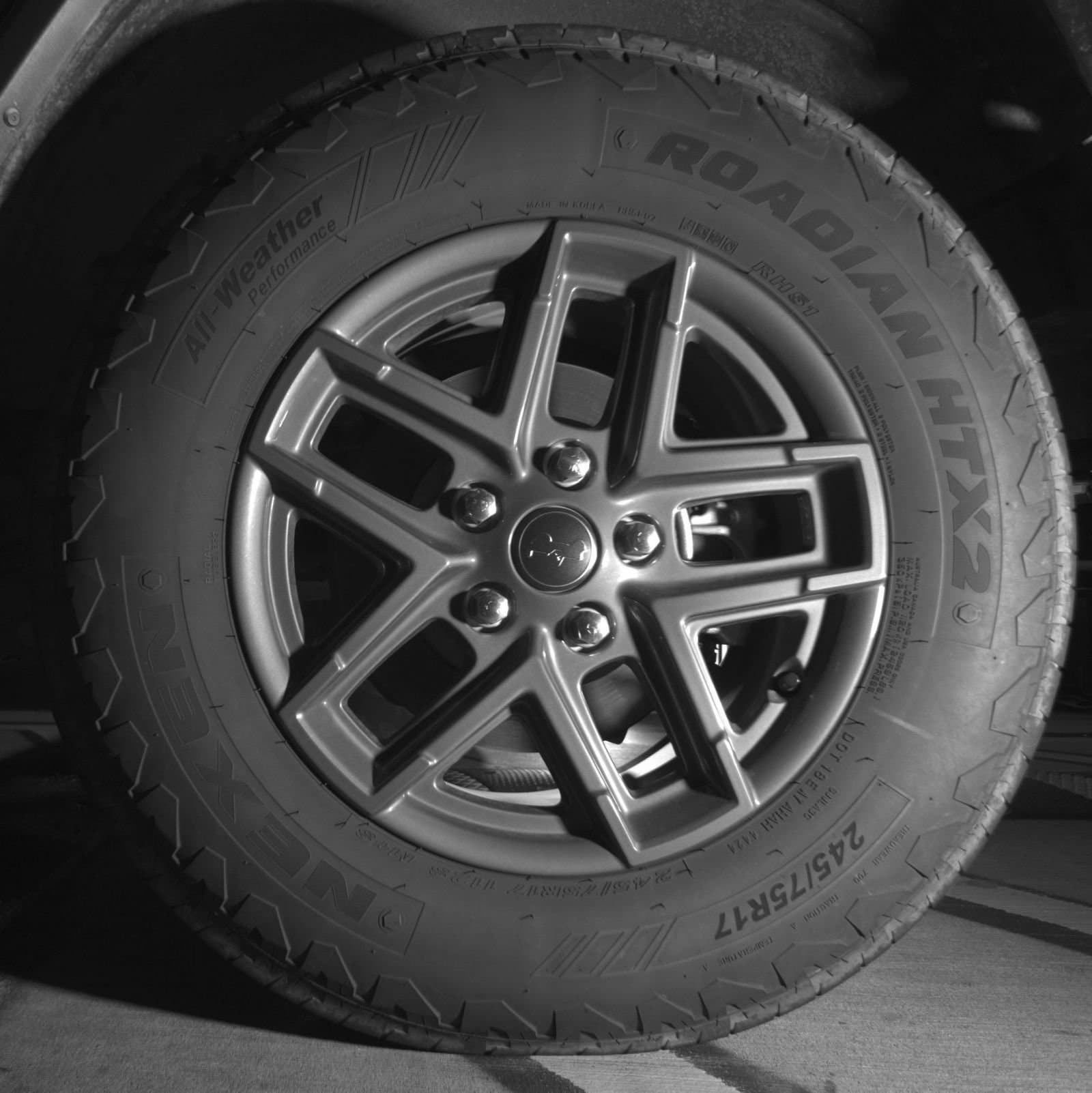 Thumbnail: 2025 Jeep Wrangler - 17