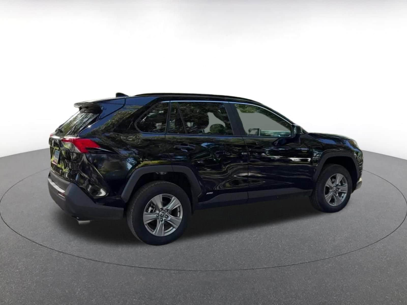 Thumbnail: 2025 Toyota RAV4 - 15