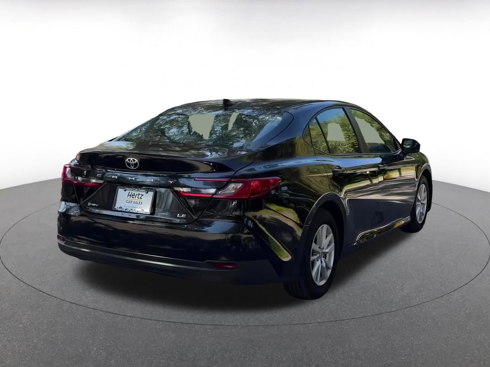 Thumbnail: 2025 Toyota Camry - 14