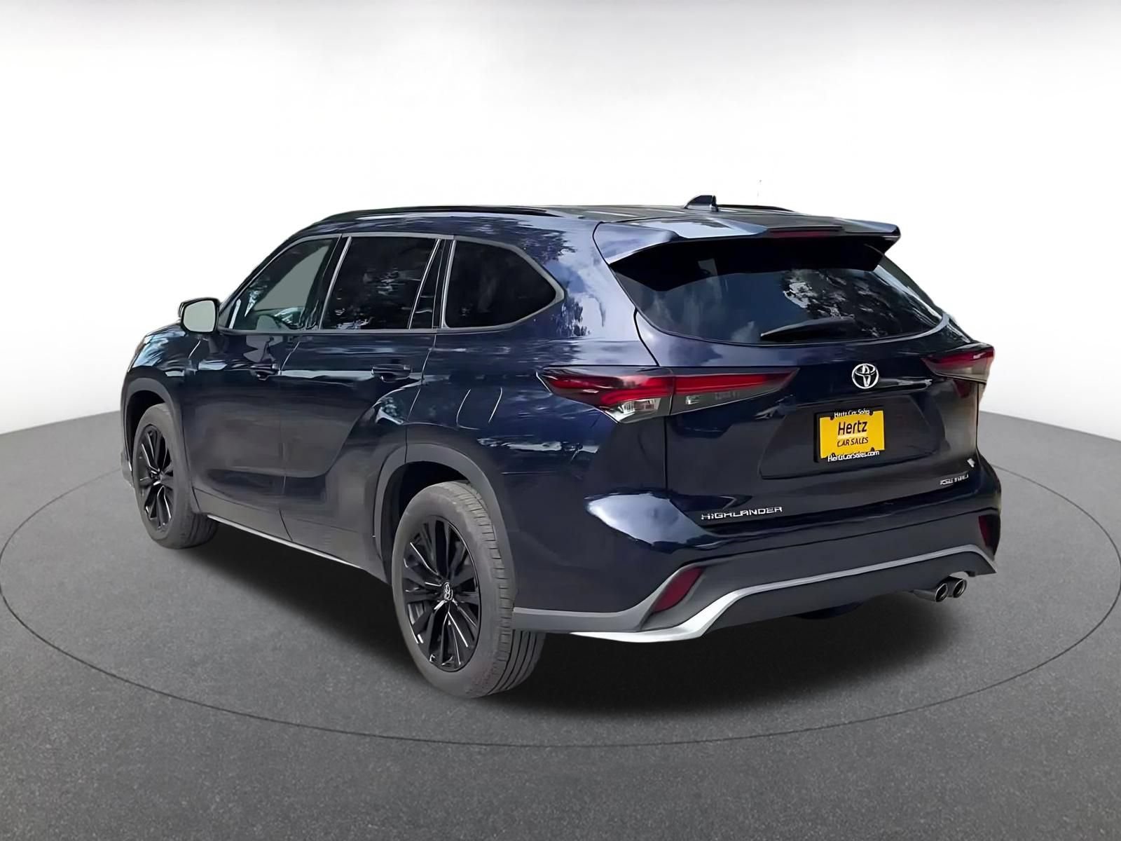 Thumbnail: 2025 Toyota Highlander - 9