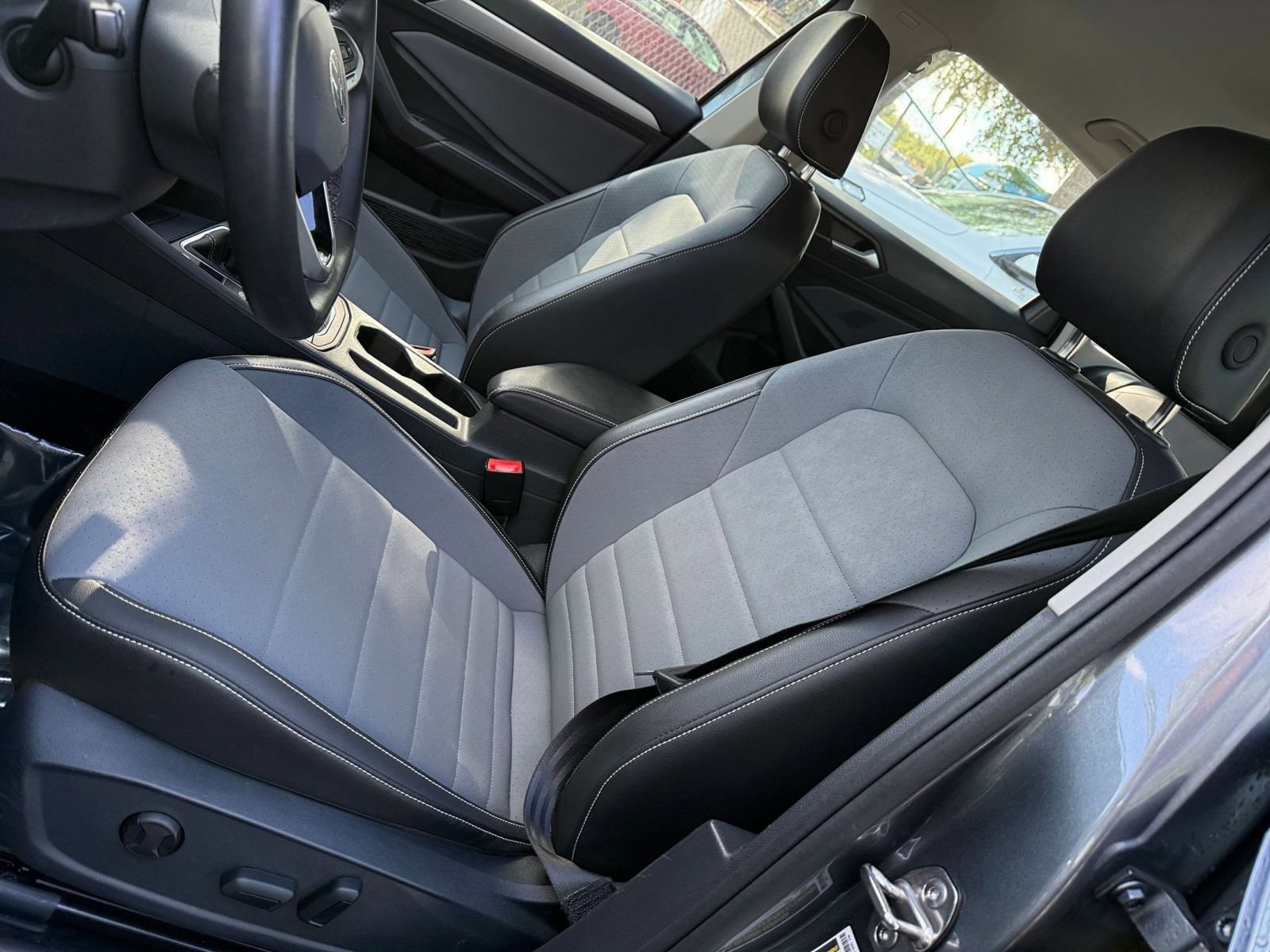 Thumbnail: 2025 Volkswagen Jetta - 21