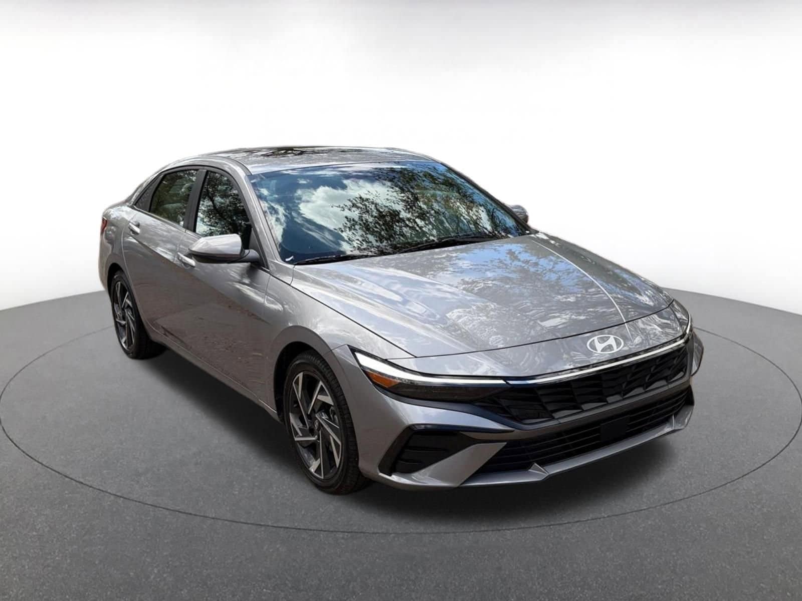 Thumbnail: 2025 Hyundai Elantra - 1