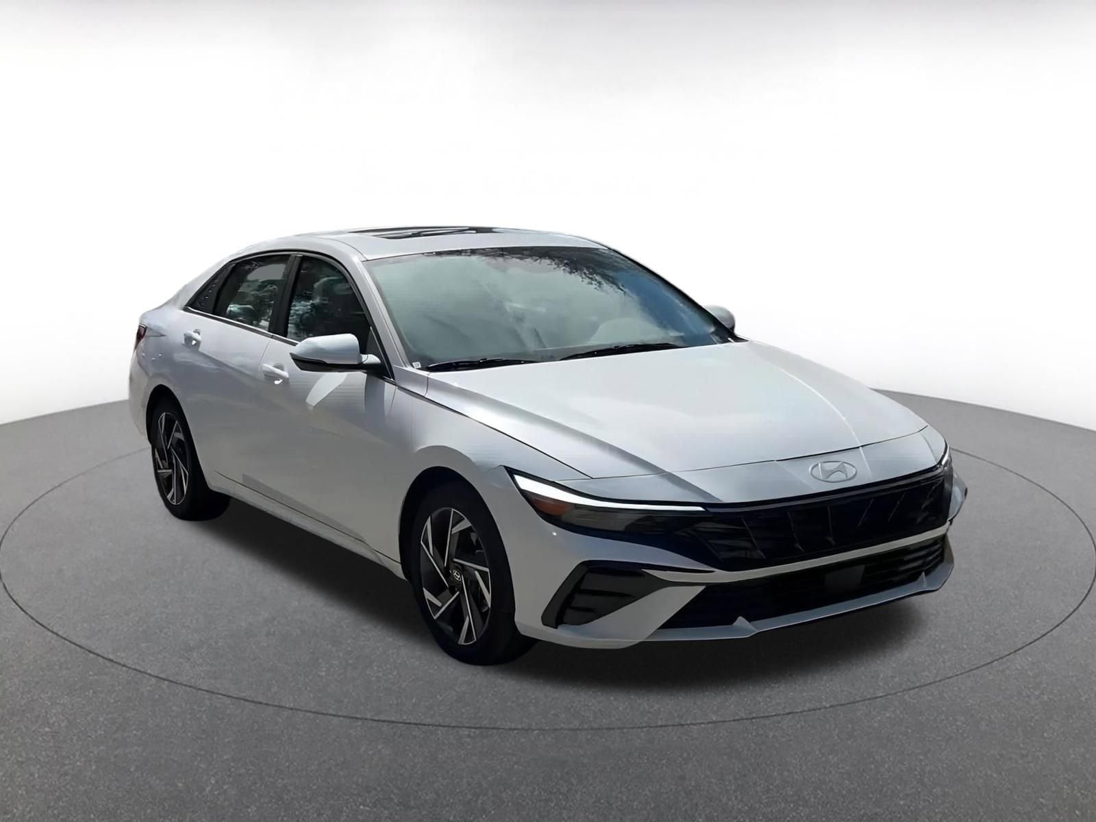 Thumbnail: 2025 Hyundai Elantra - 3