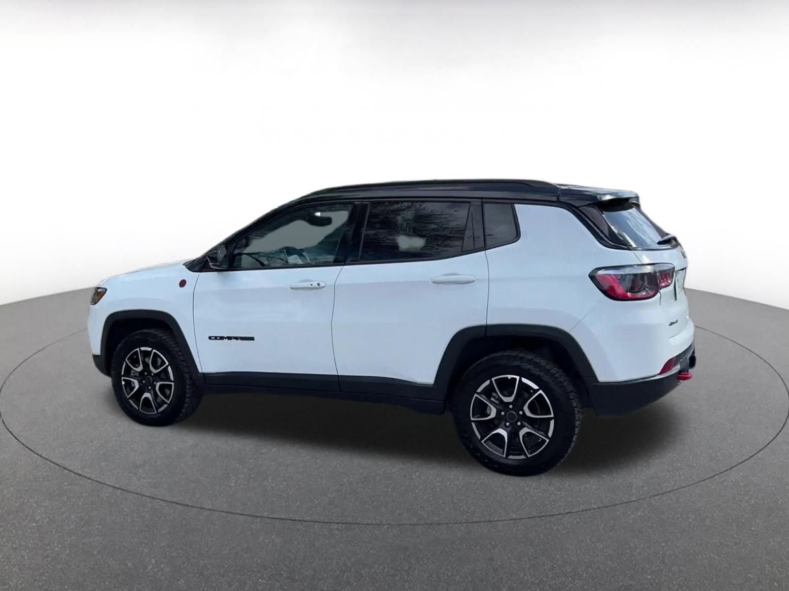 Thumbnail: 2025 Jeep Compass - 10