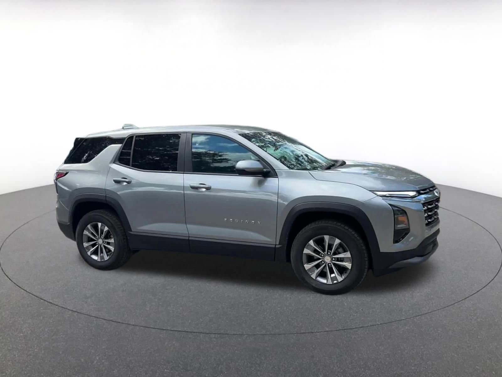 Thumbnail: 2025 Chevrolet Equinox - 2