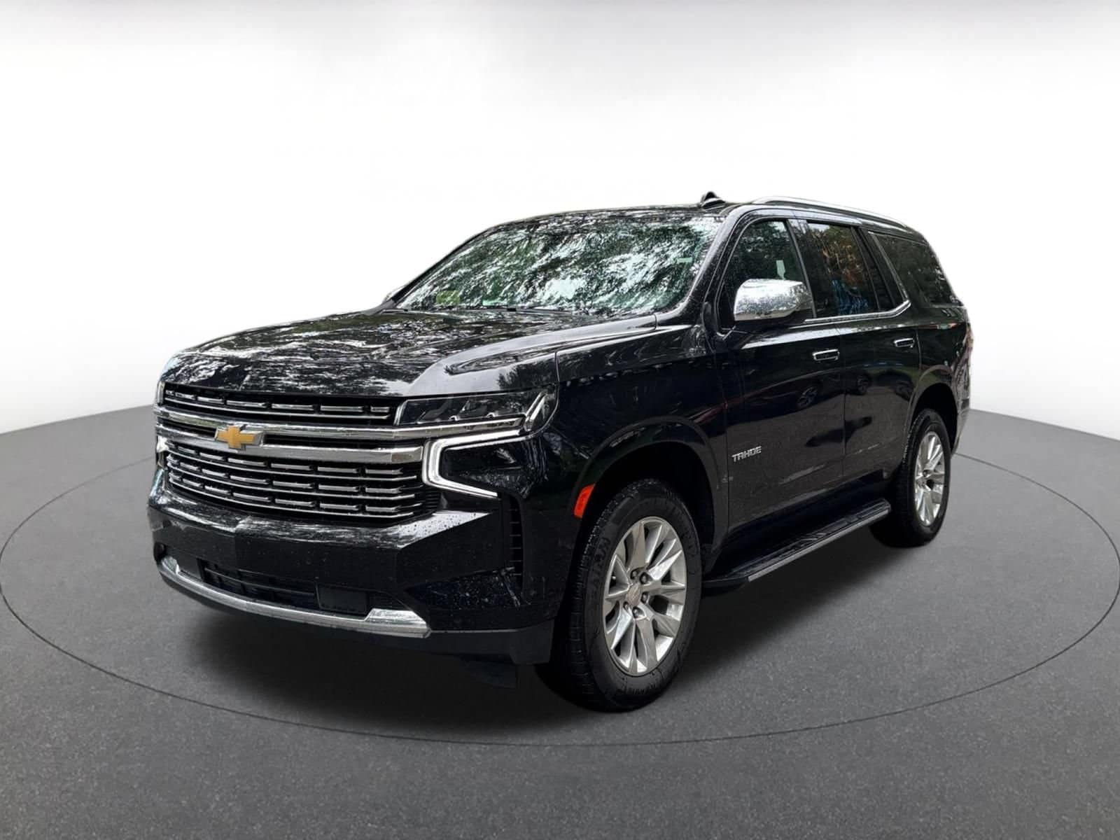Thumbnail: 2023 Chevrolet Tahoe - 4