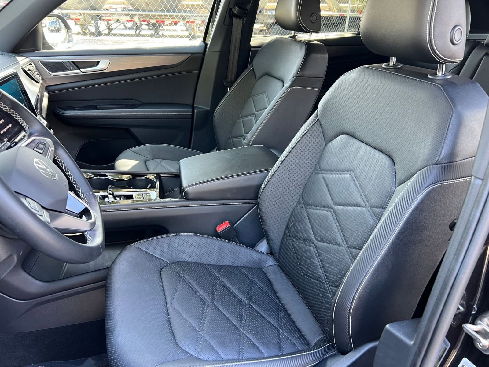 Thumbnail: 2025 Volkswagen Atlas - 34