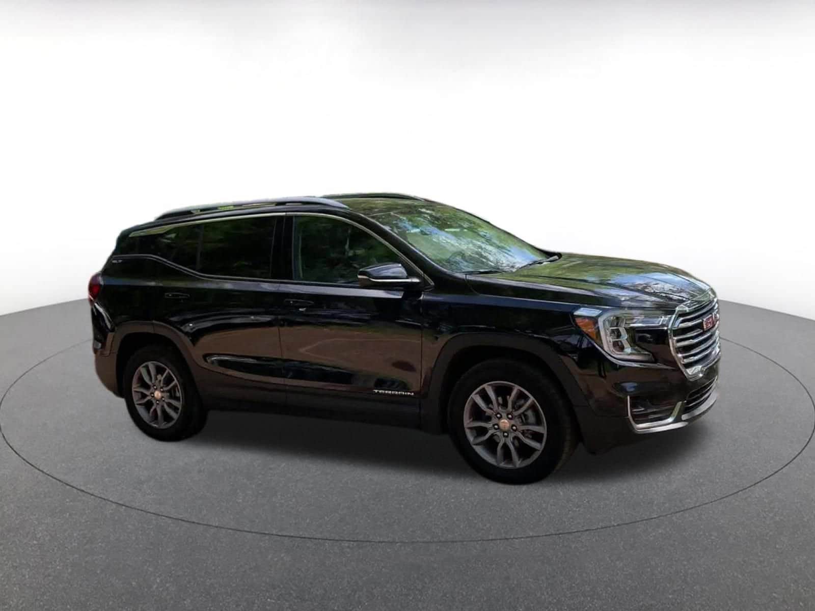 2024 GMC Terrain SLT 2