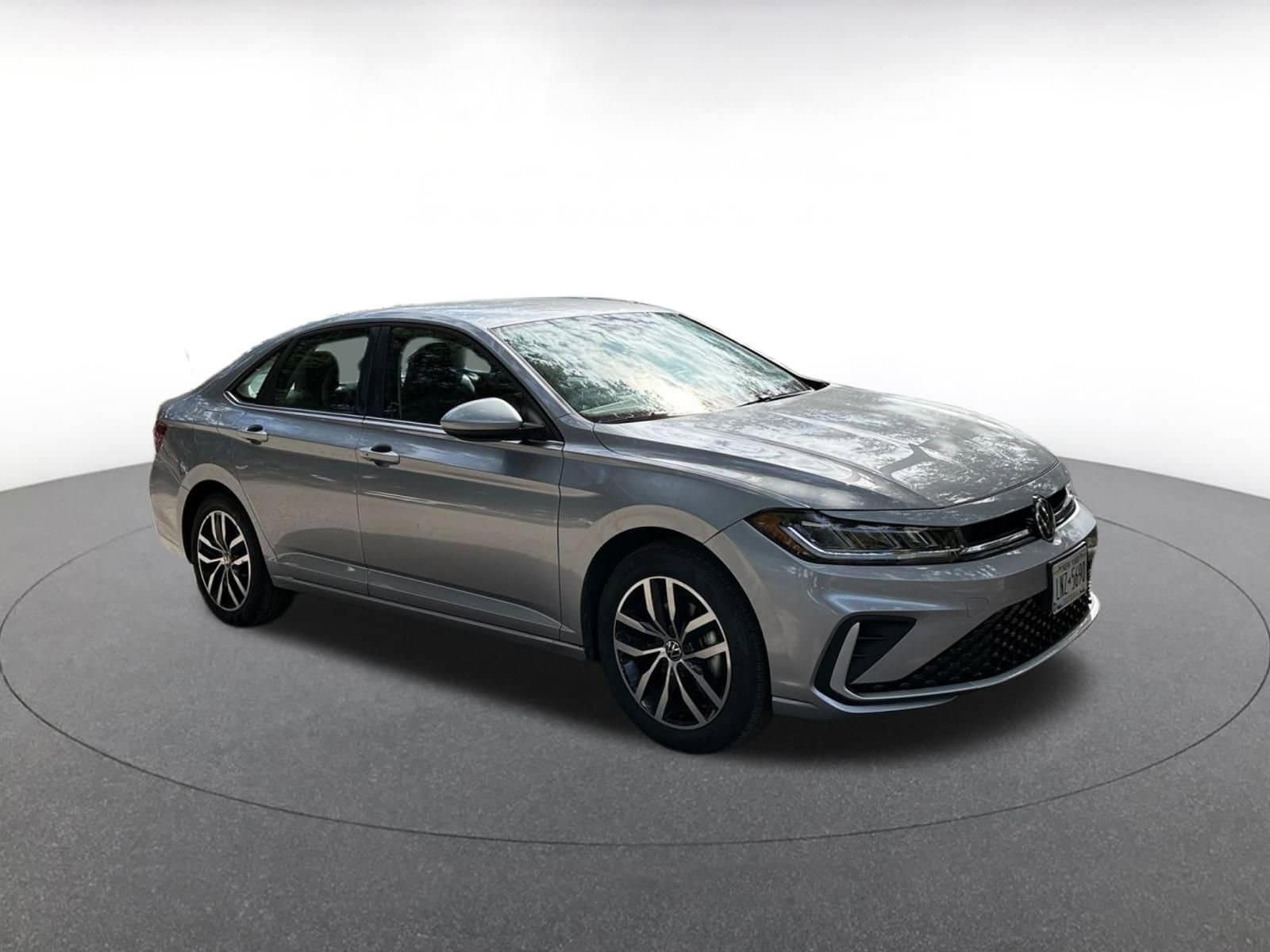 Thumbnail: 2025 Volkswagen Jetta - 1