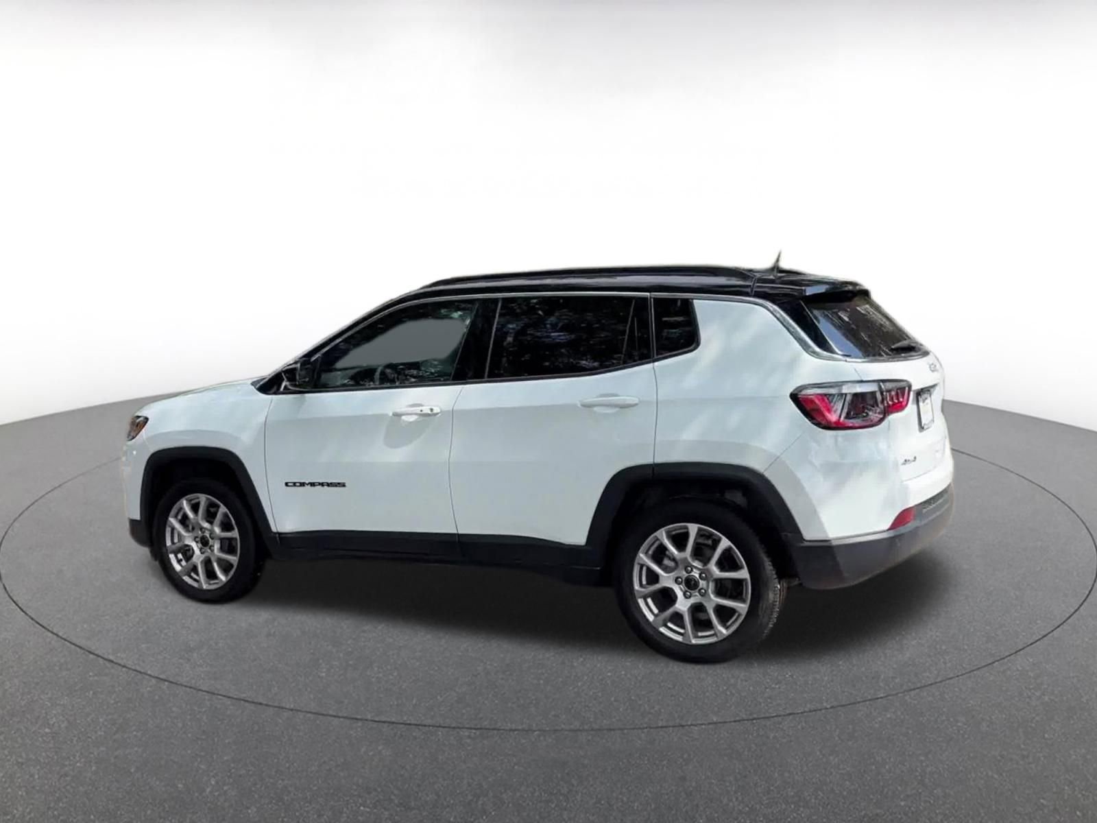 Thumbnail: 2025 Jeep Compass - 10