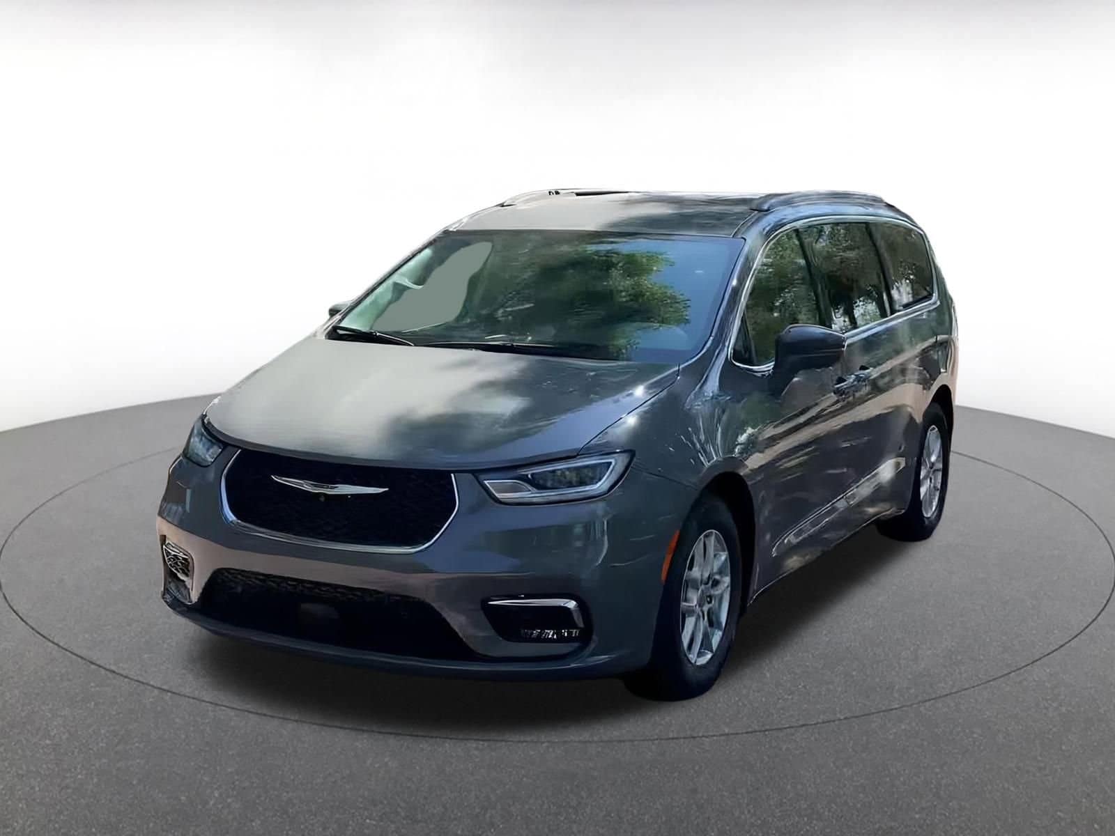 Thumbnail: 2022 Chrysler Pacifica - 6